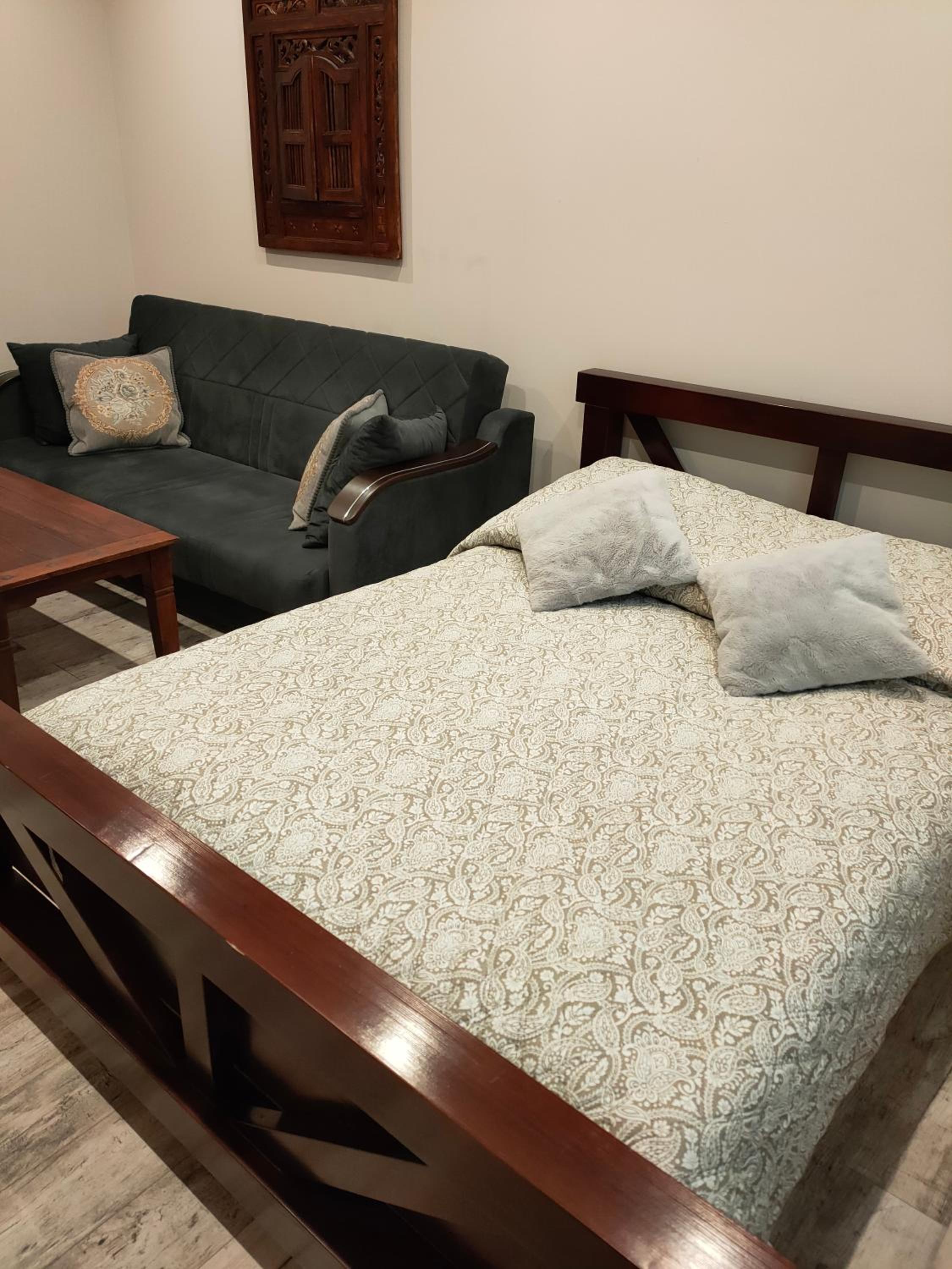 Studio Apartment - Photo 3