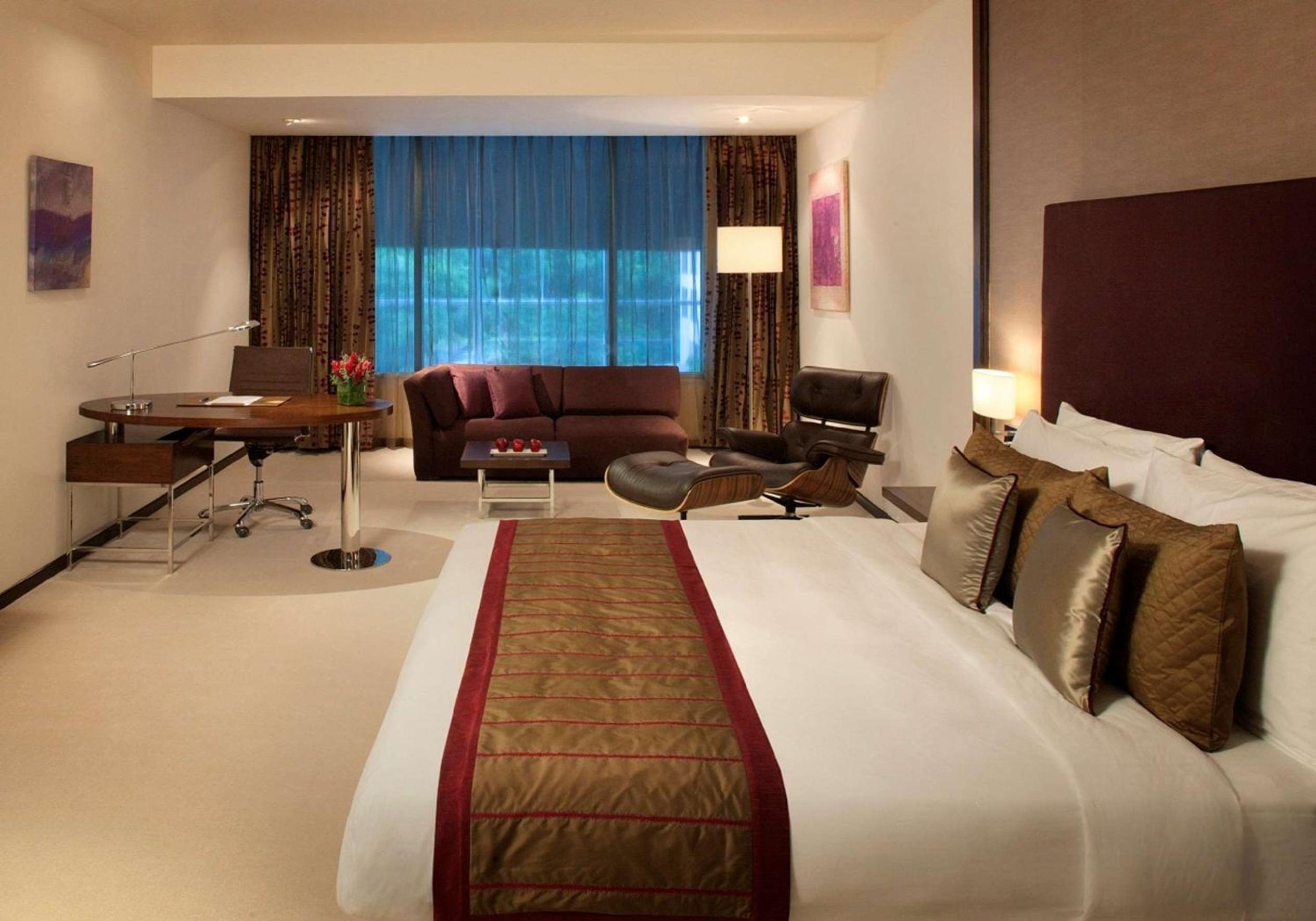 Business Class Room with 15% Discount on Food and Soft Beverages photo 3