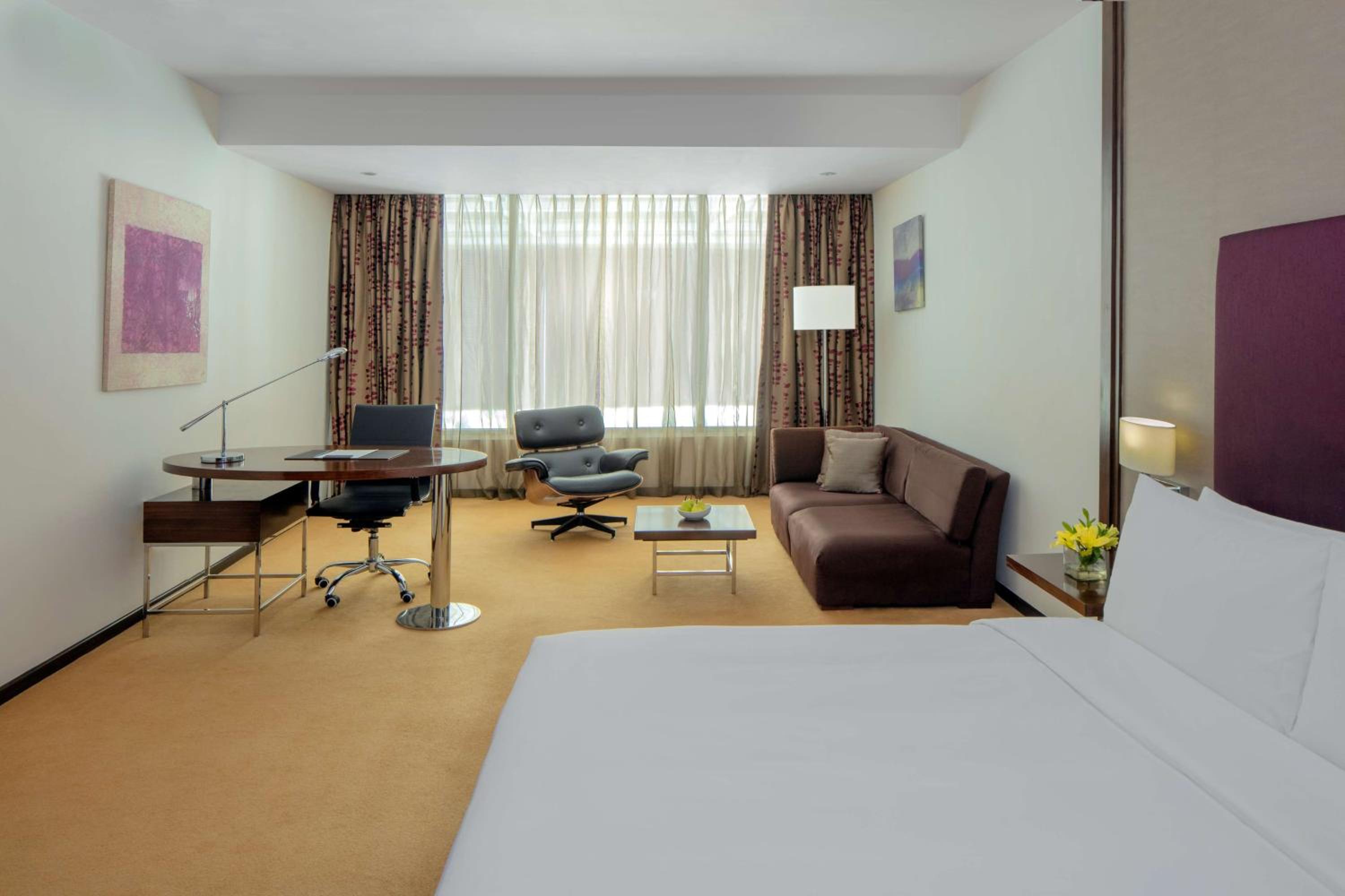 Business Class Room with 15% Discount on Food and Soft Beverages photo 2