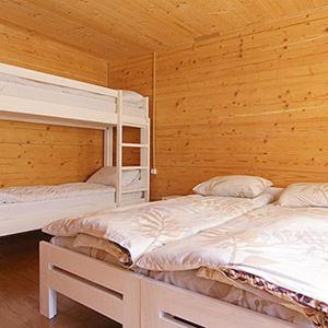 Quadruple Room with Private Bathroom photo 3