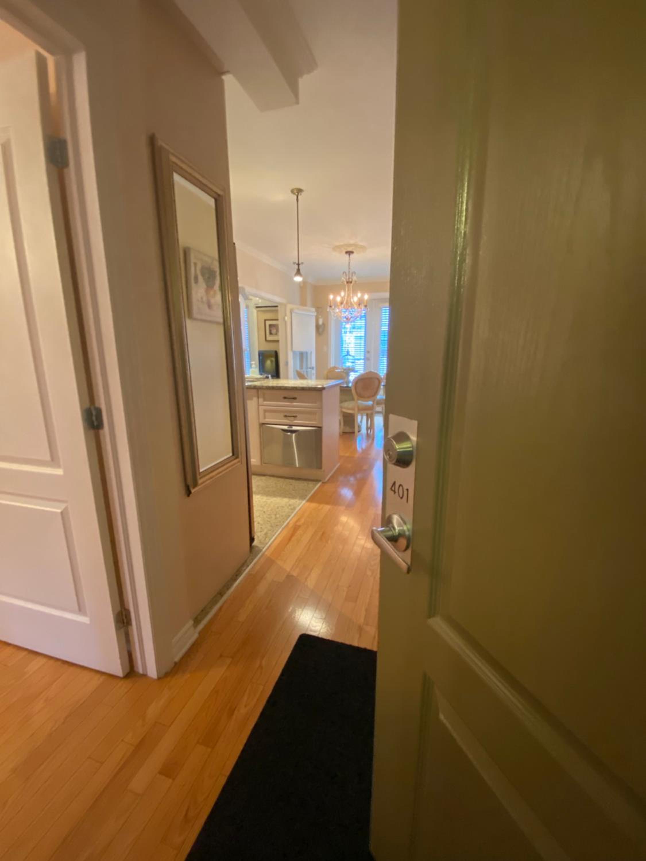 Sunshine Suite 401