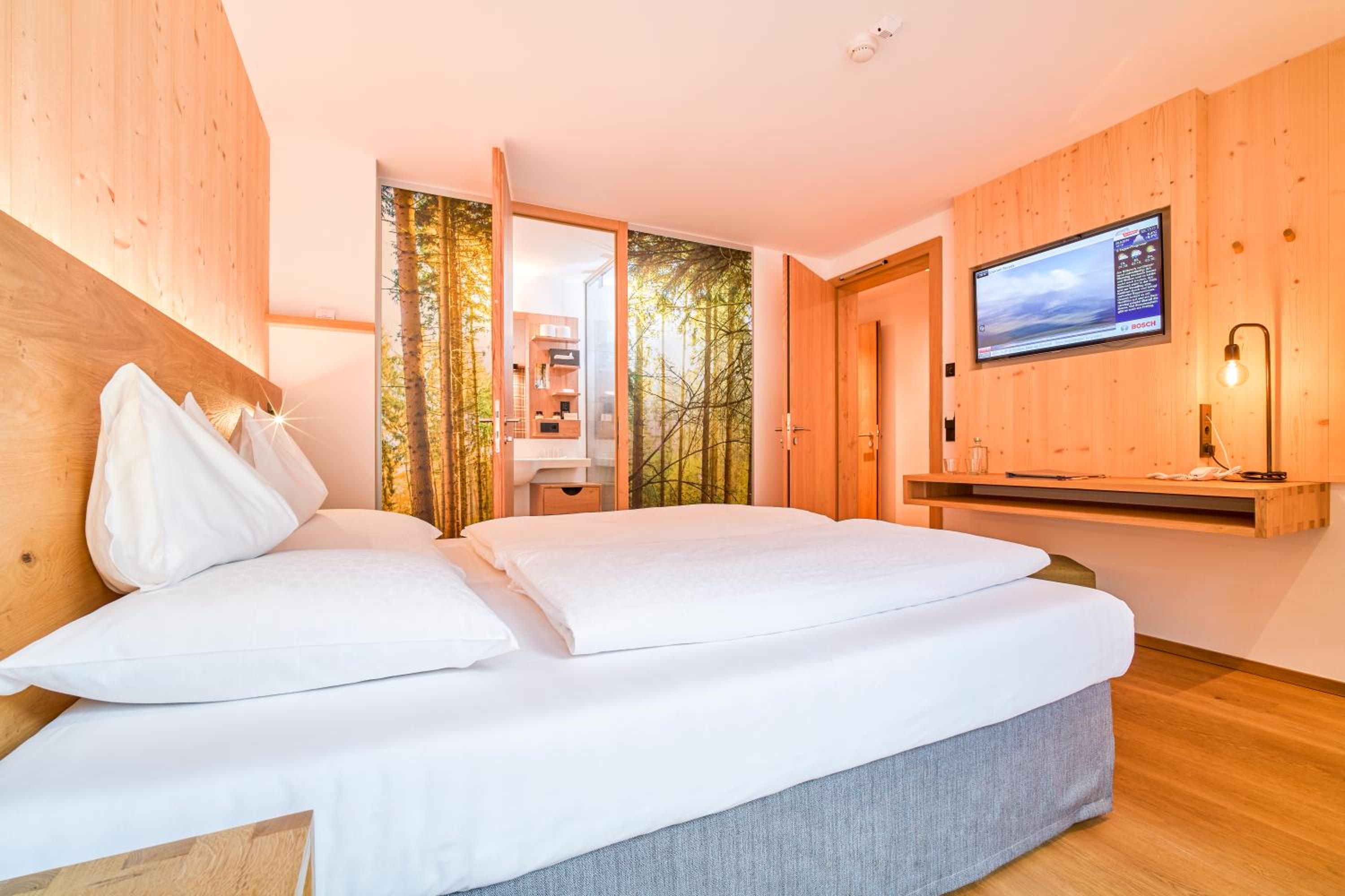Classic Double or Twin Room photo 3