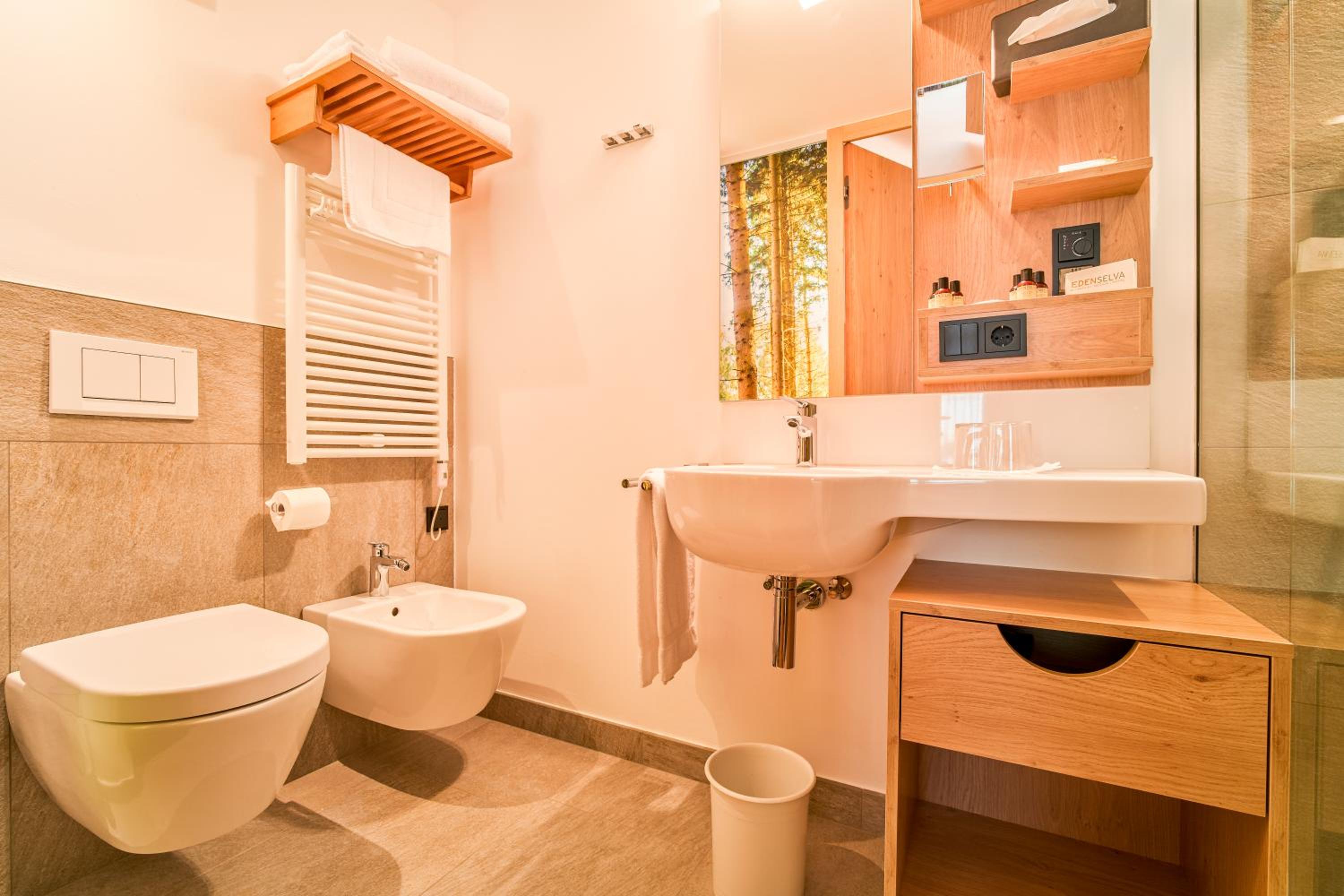 Classic Double or Twin Room photo 2