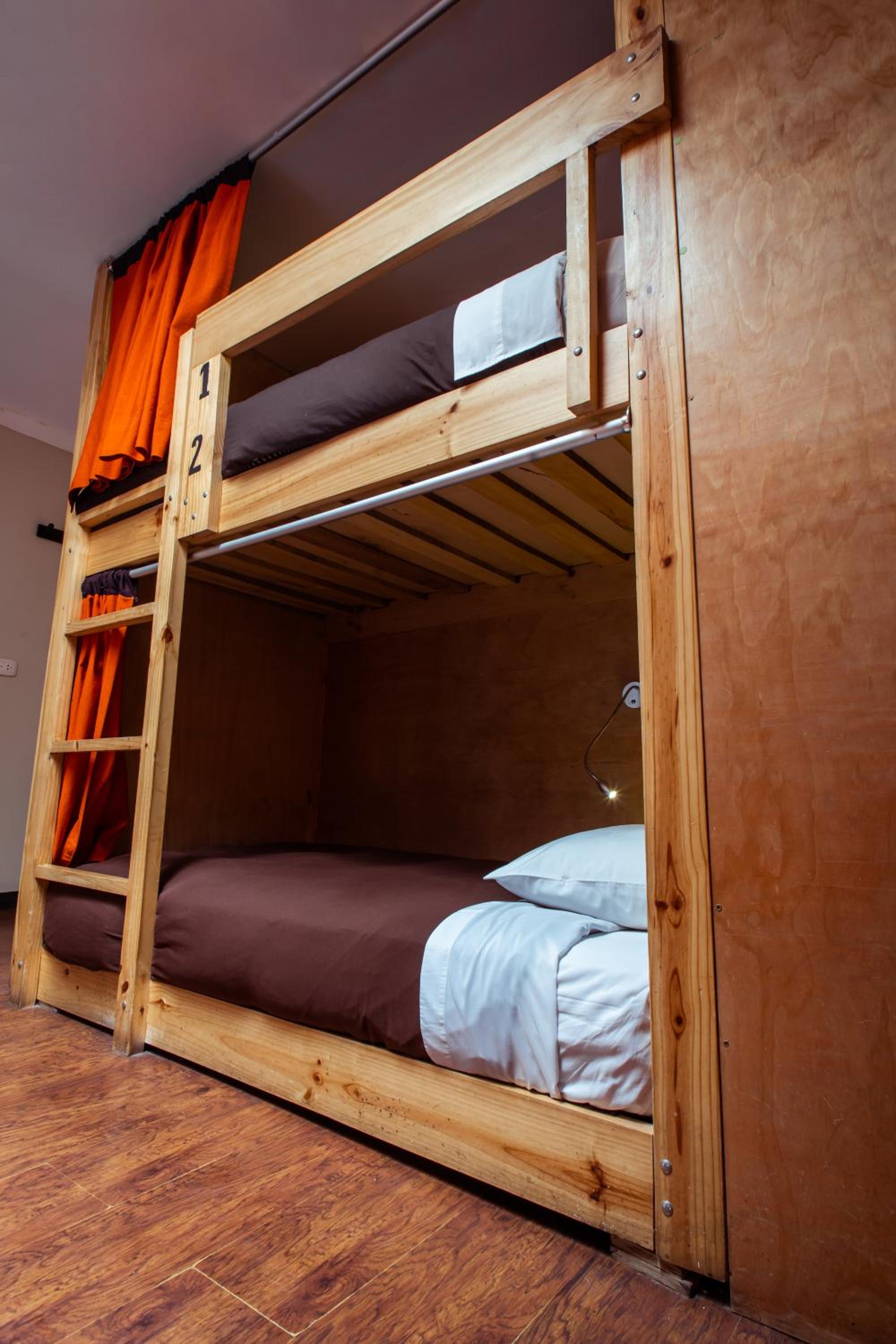 Deluxe Bed in 6-Bed Dormitory Room photo 2
