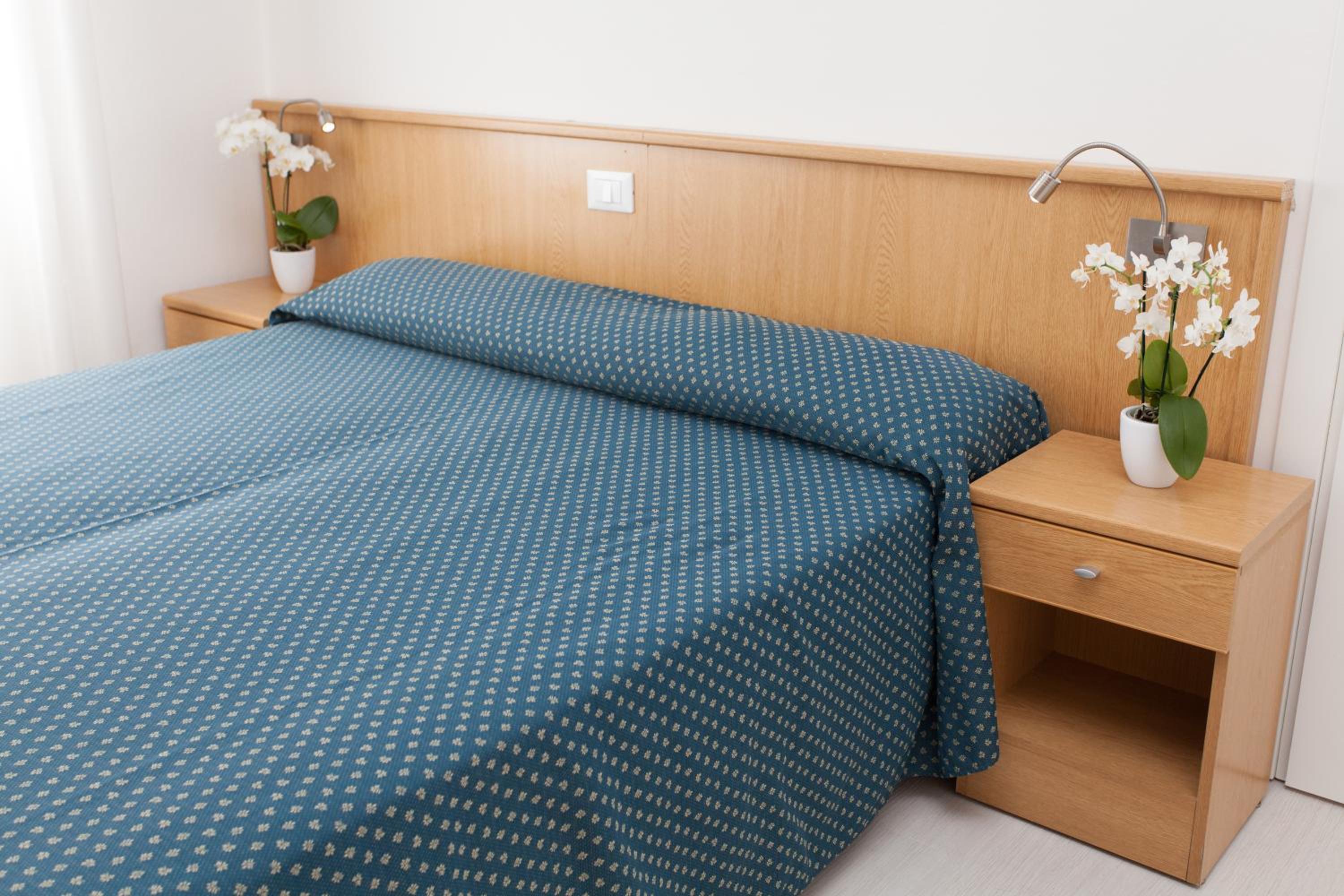 Standard Triple Room photo 2