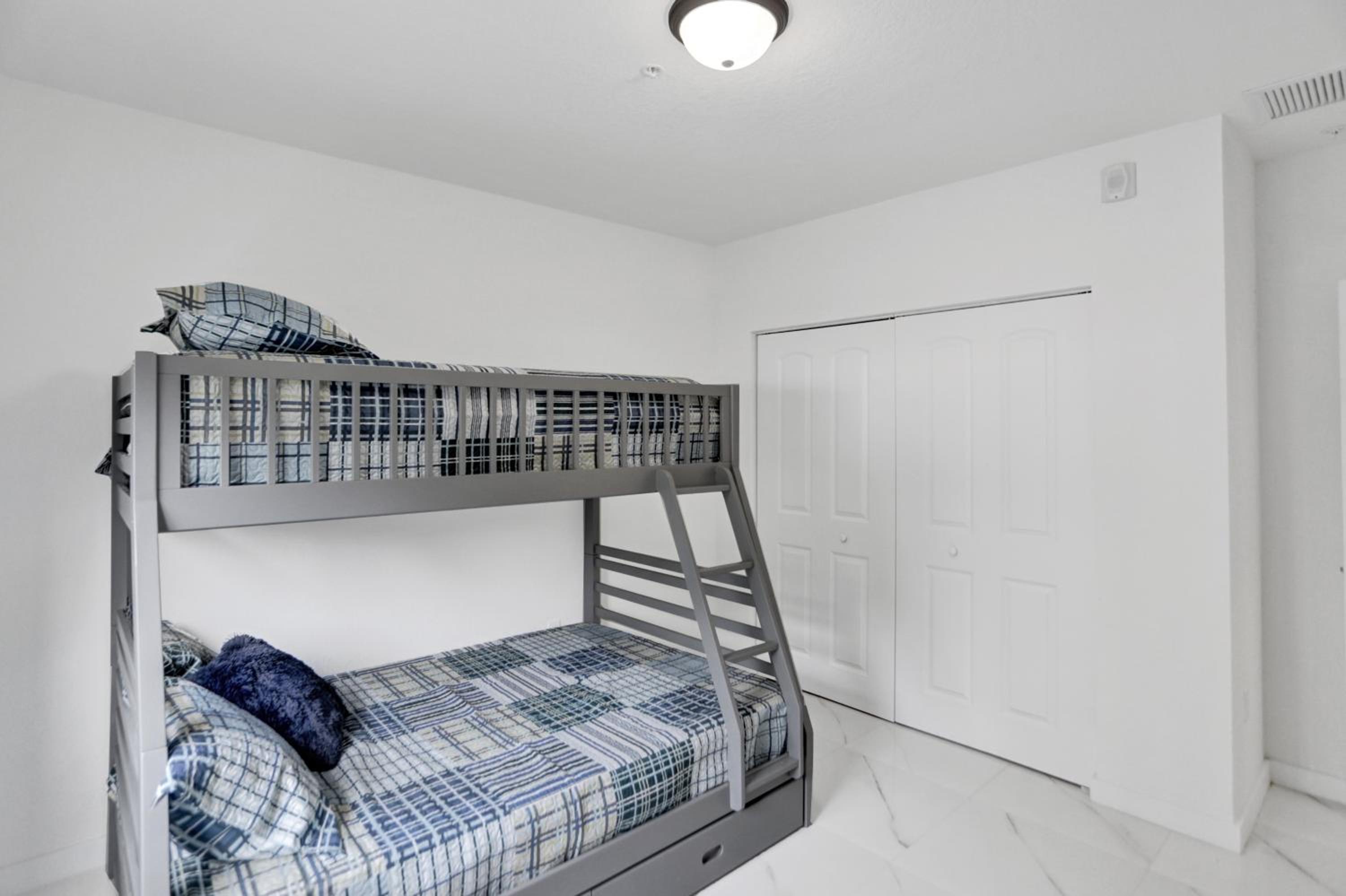Two-Bedroom Family Apartment photo 2