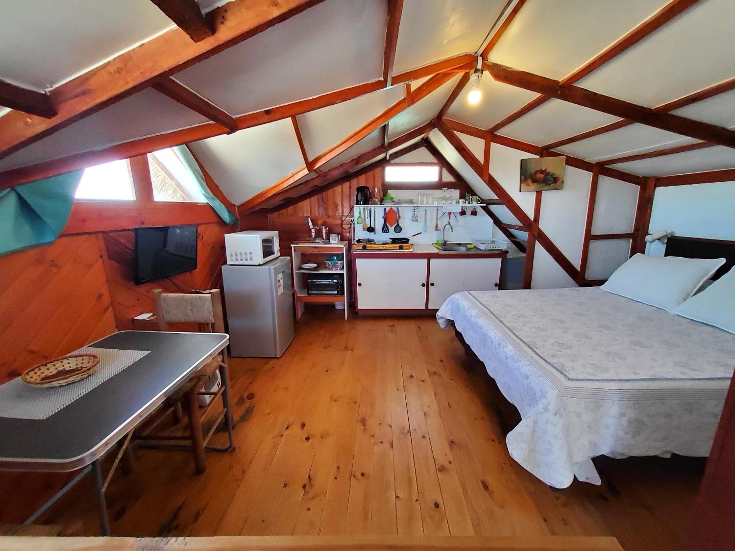 Studio Cabin photo 1