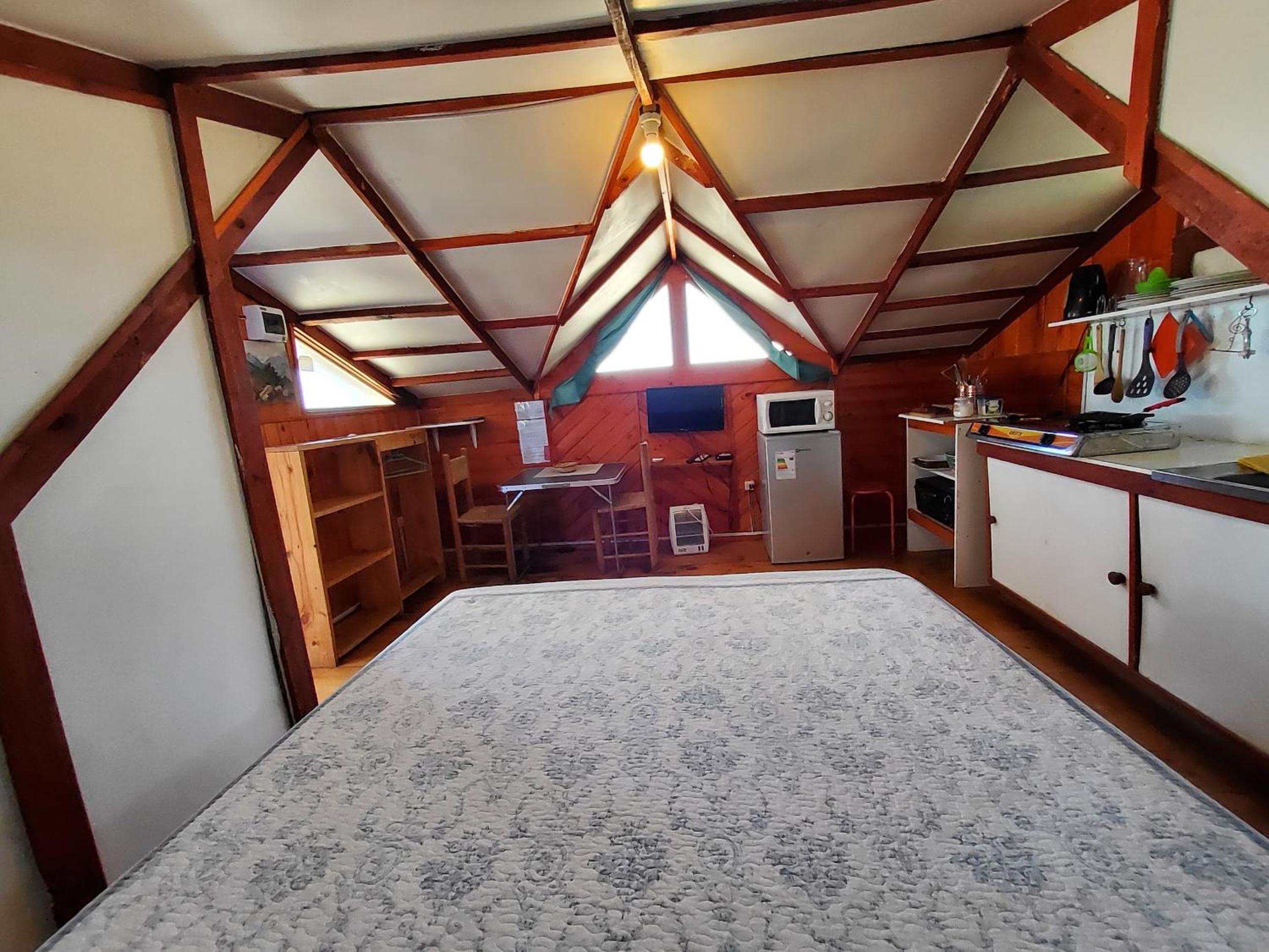 Studio Cabin photo 2