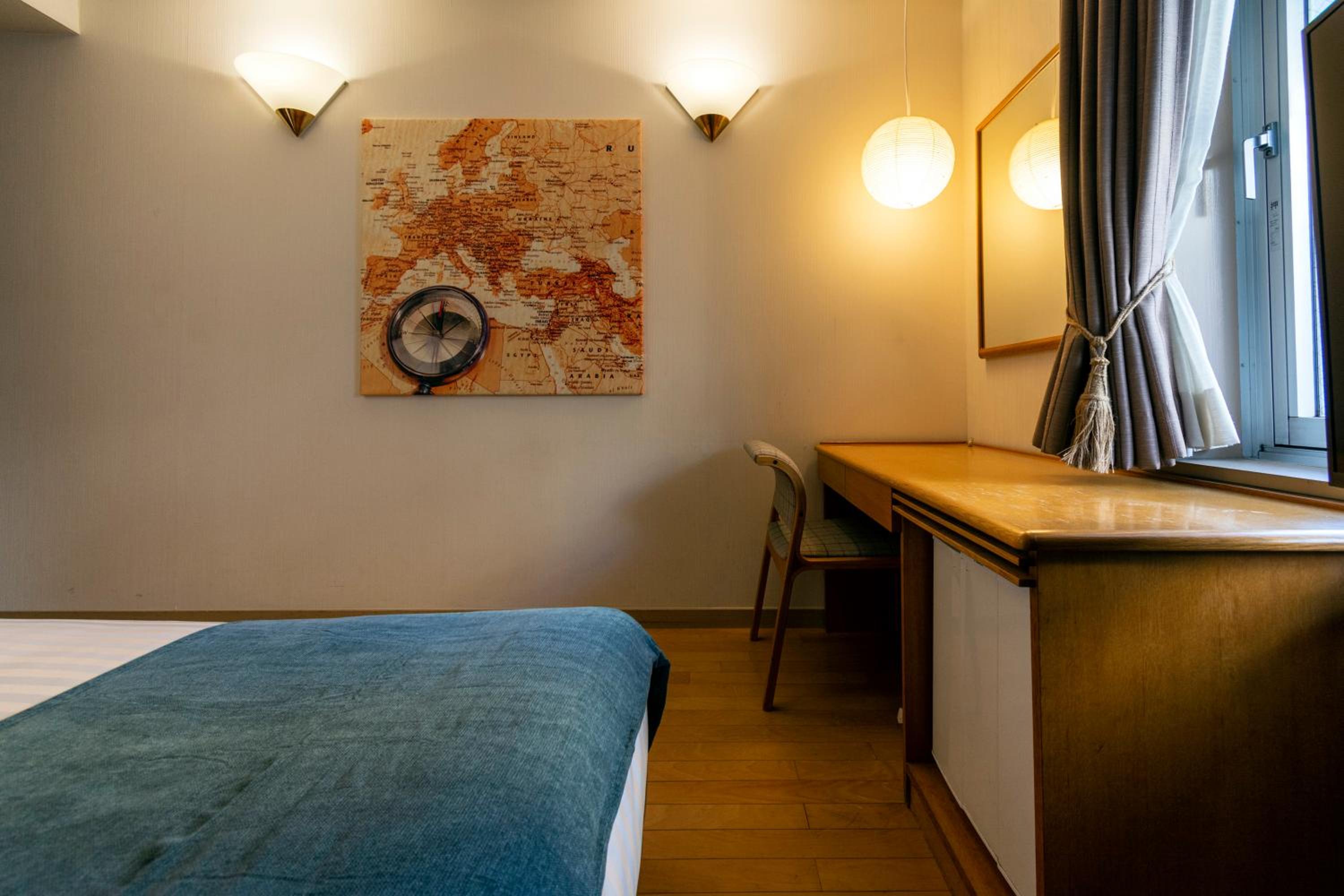 Standard Double Room with Breakfast - Non-Smoking photo 3