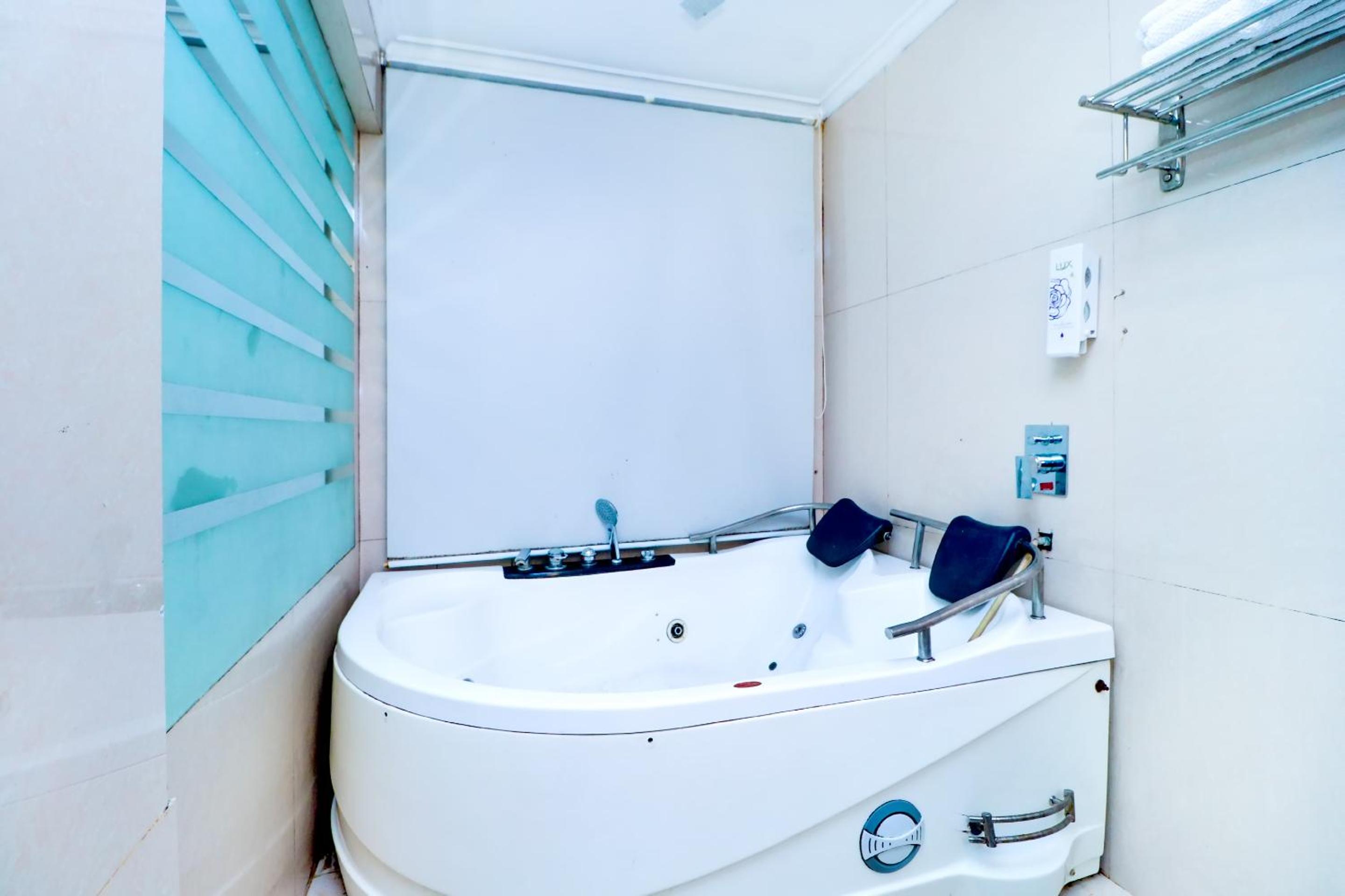 Honeymoon Suite - 20% Discount on F&B services   photo 2