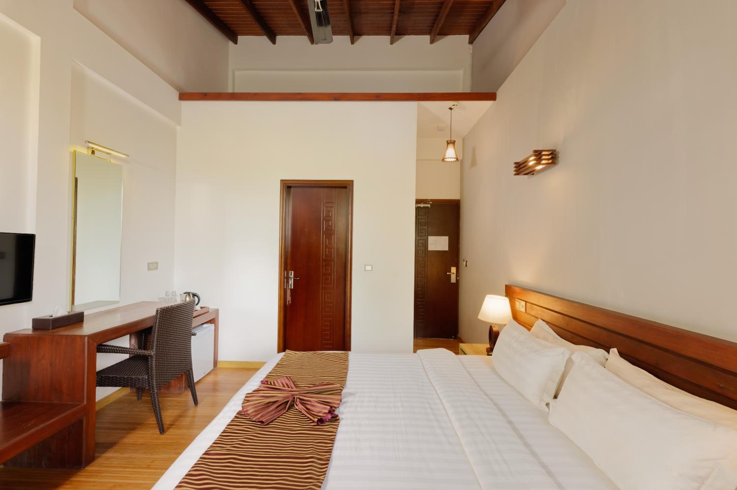 Double or Twin Room with Sea View photo 2
