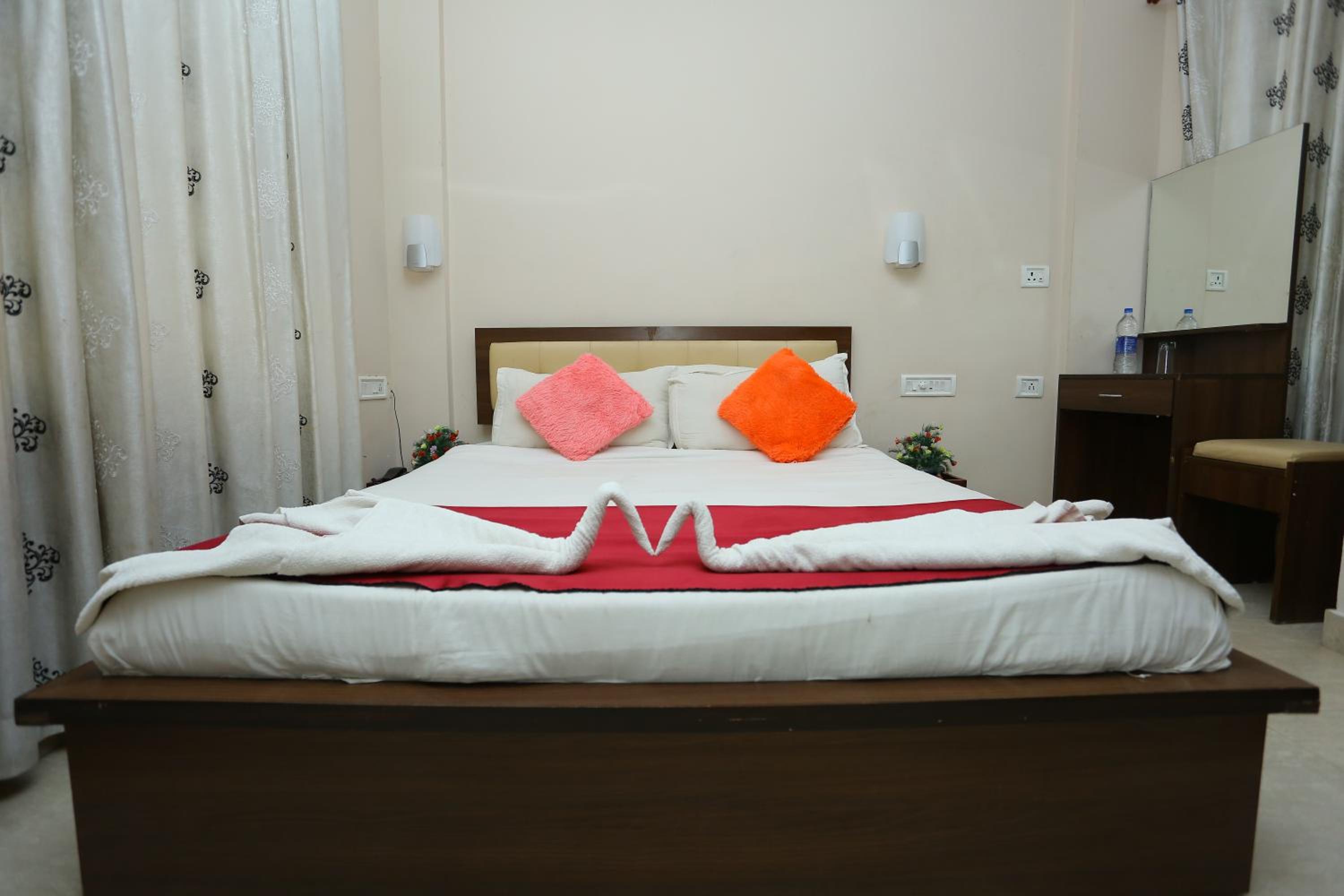 Standard Double Room - Photo 33