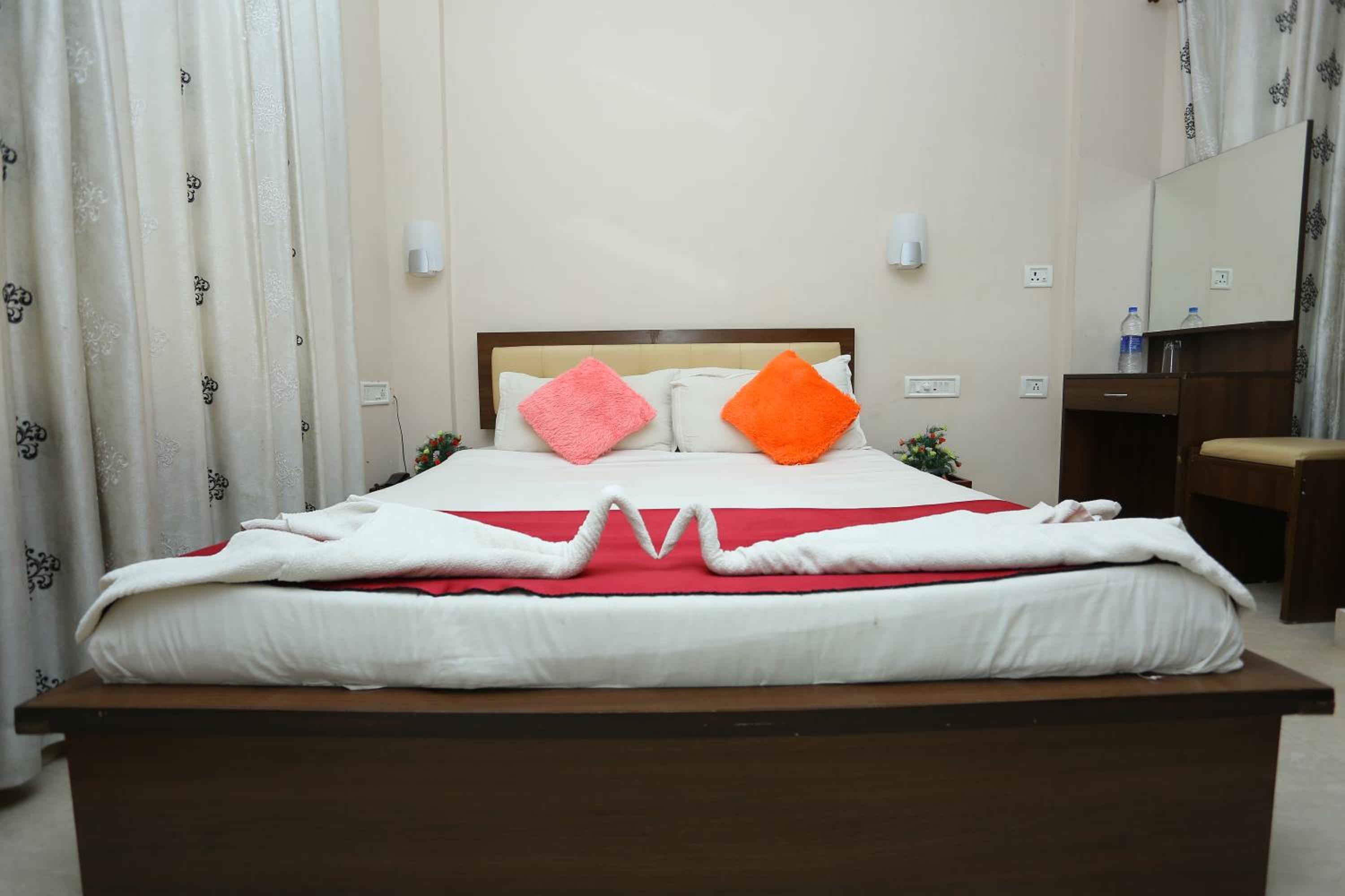 Standard Double Room - Photo 21
