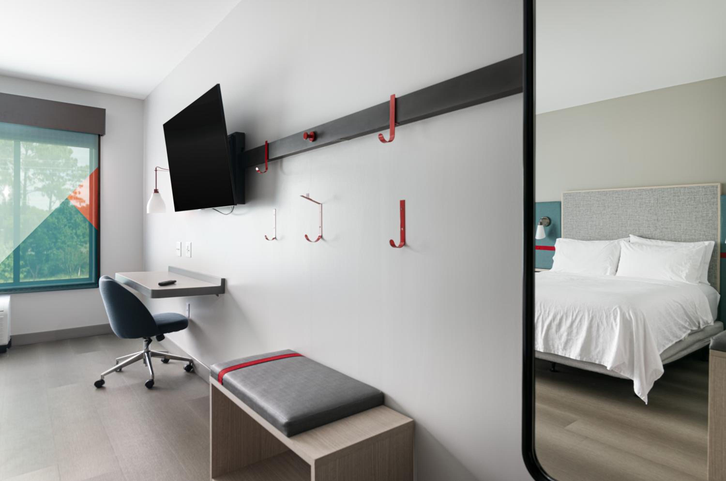 Standard Queen Room with Two Queen Beds and Mobility Accessible Tub - Photo 1