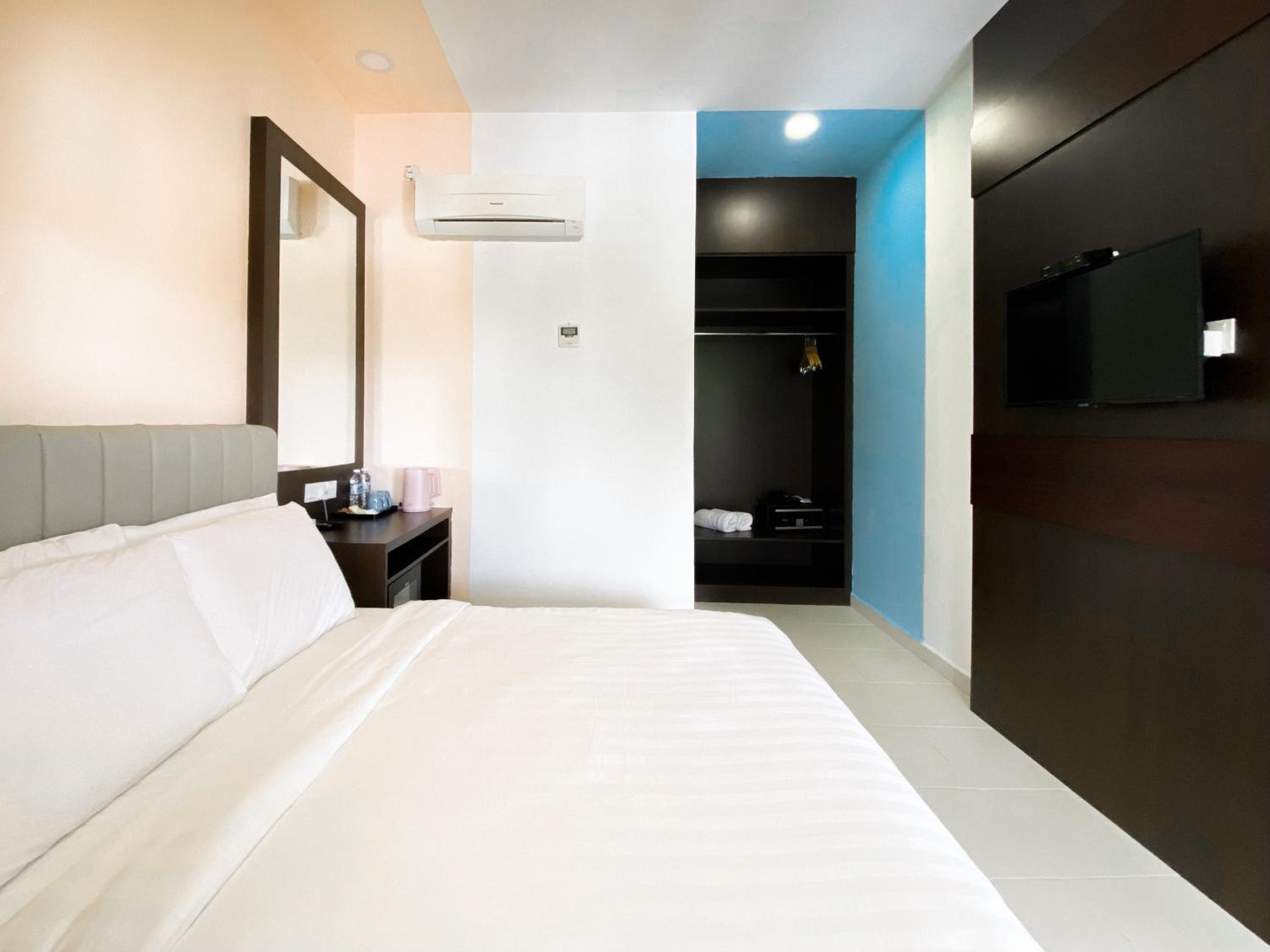 Queen Room - Photo 1