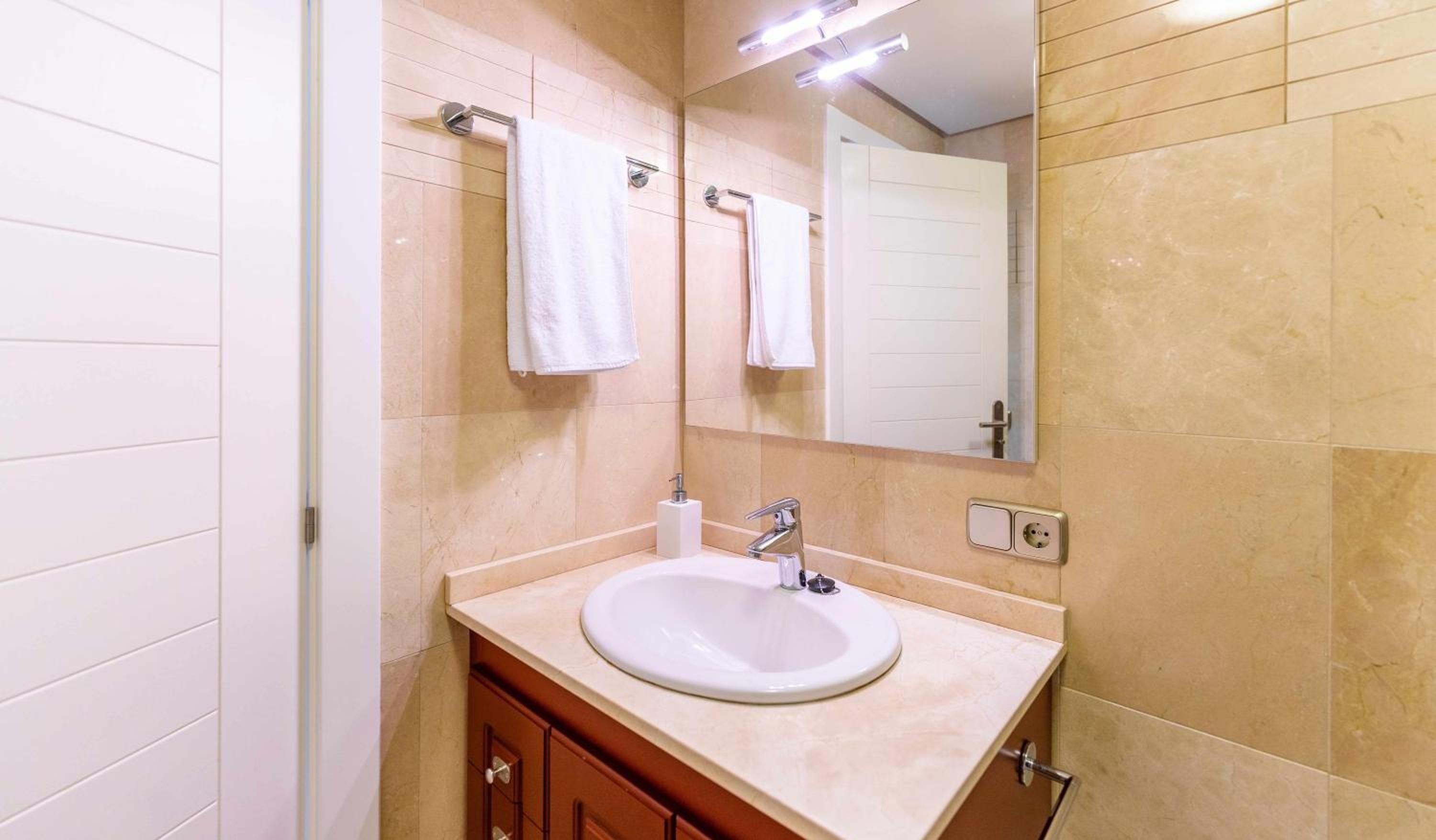 Two-Bedroom House photo 2