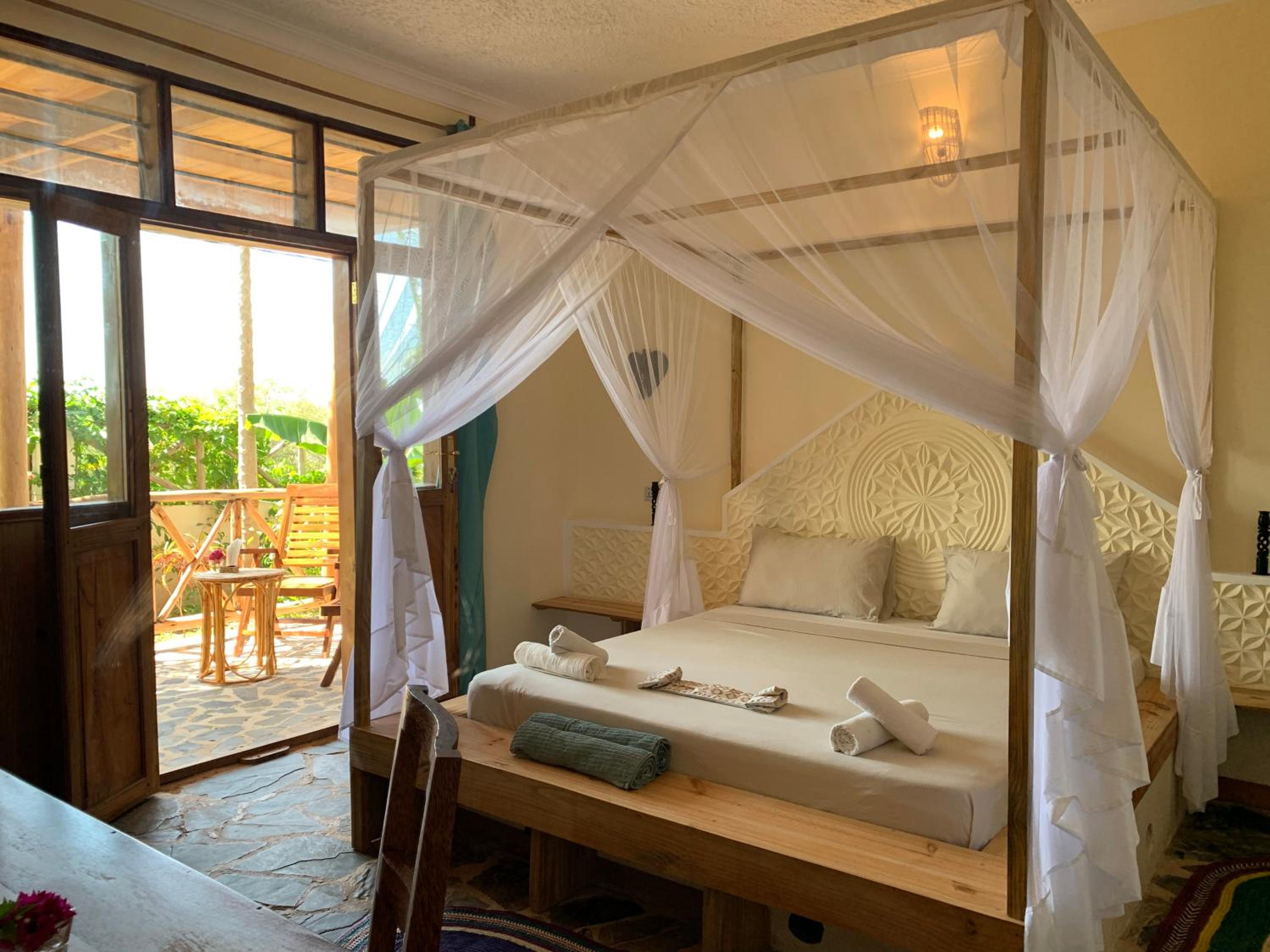 Double Room with Sea View - Photo 4