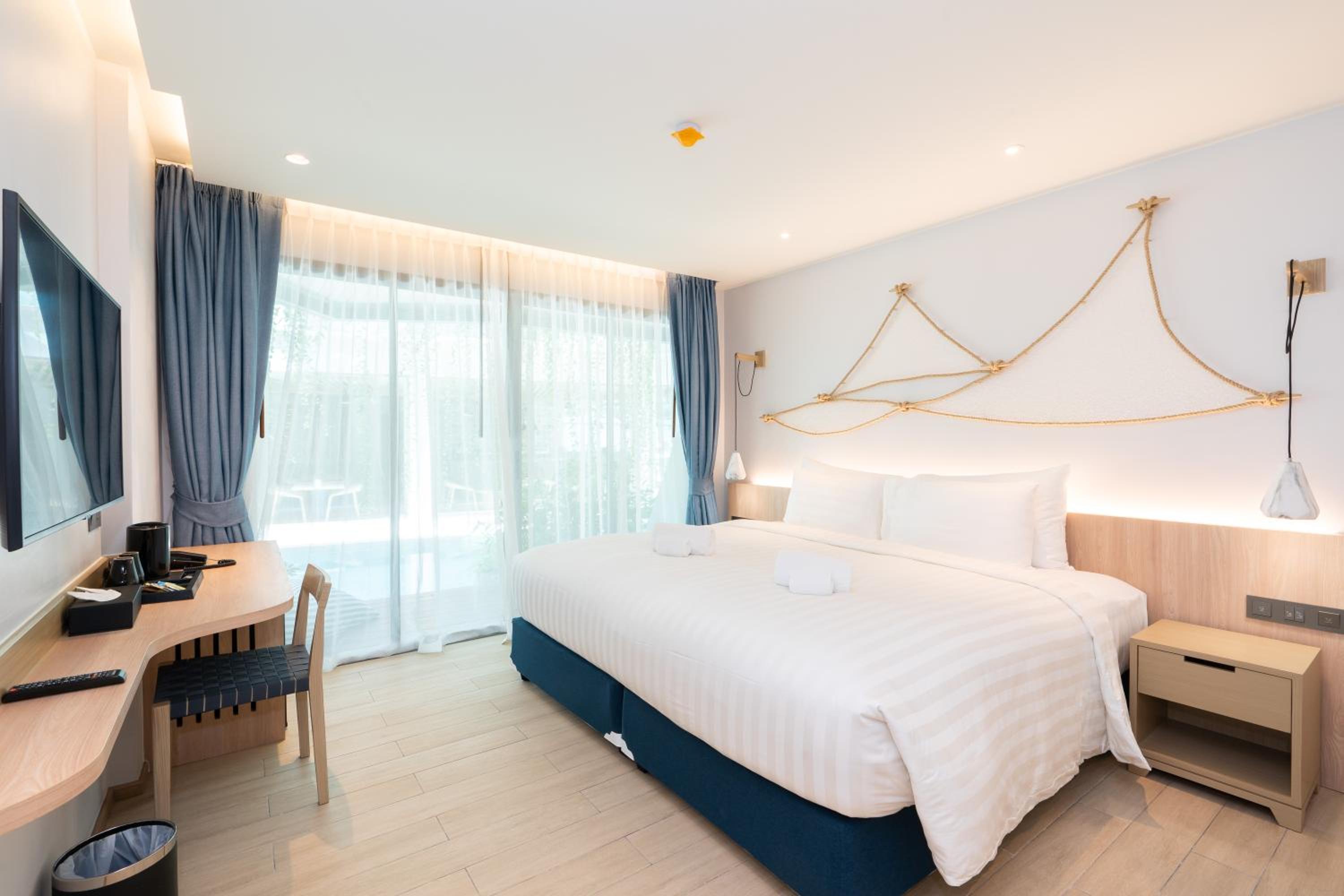 Deluxe Double with Tree View - Photo 1