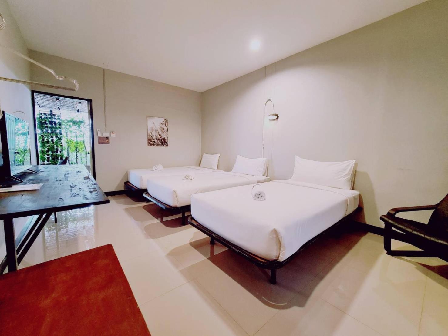 Triple Room with Private Bathroom