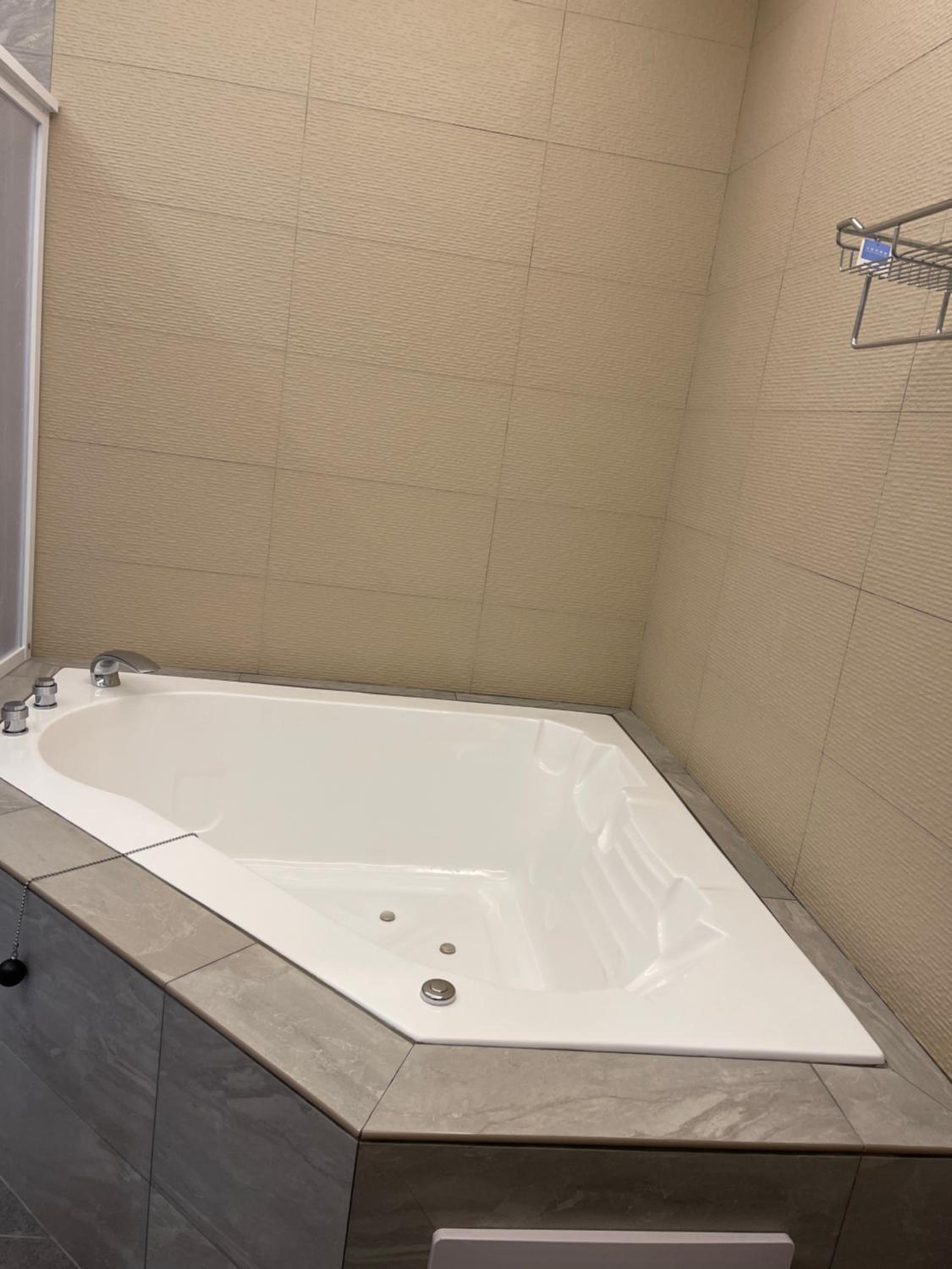 Quadruple Room with Bath photo 2