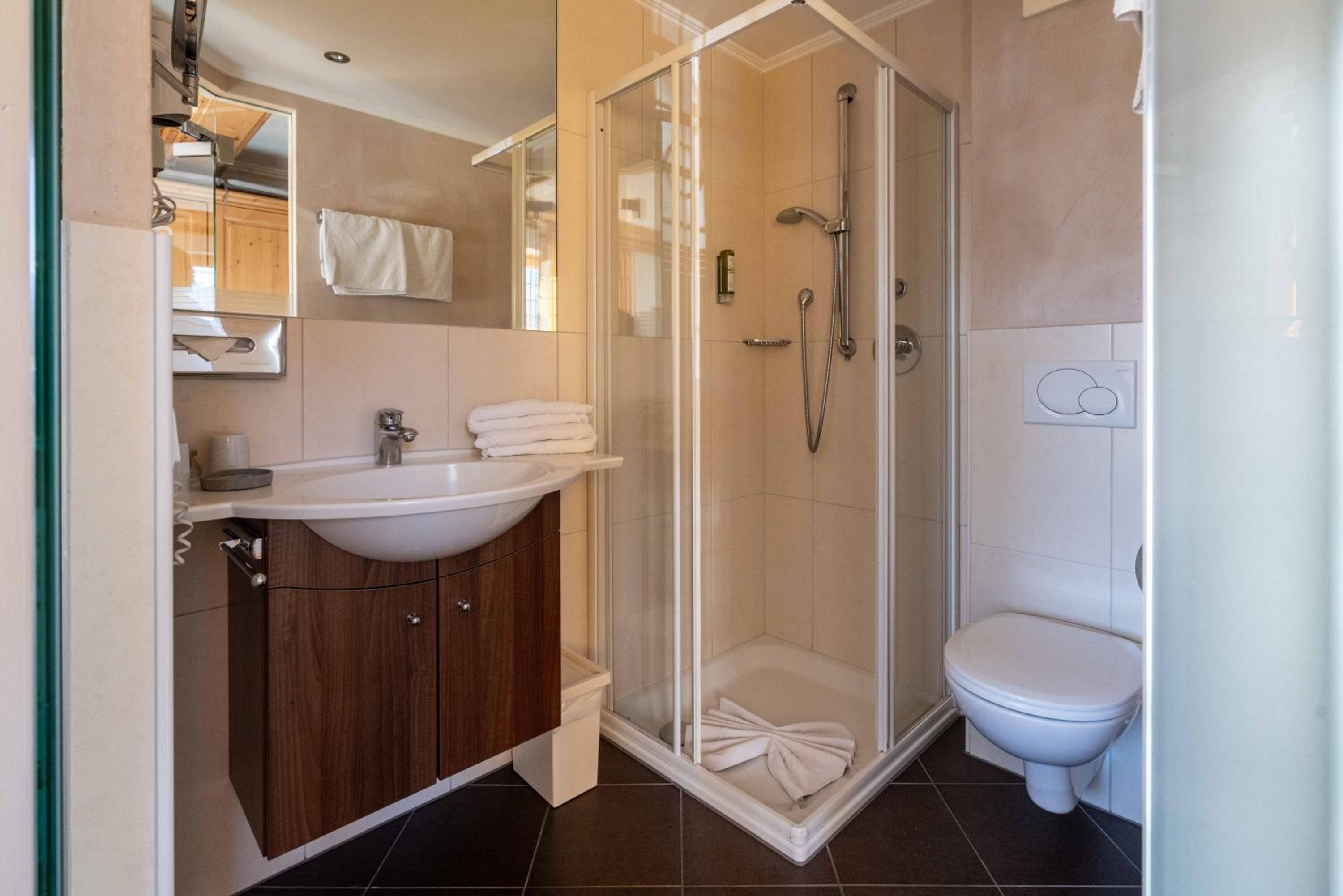 Small Double Room - Photo 3