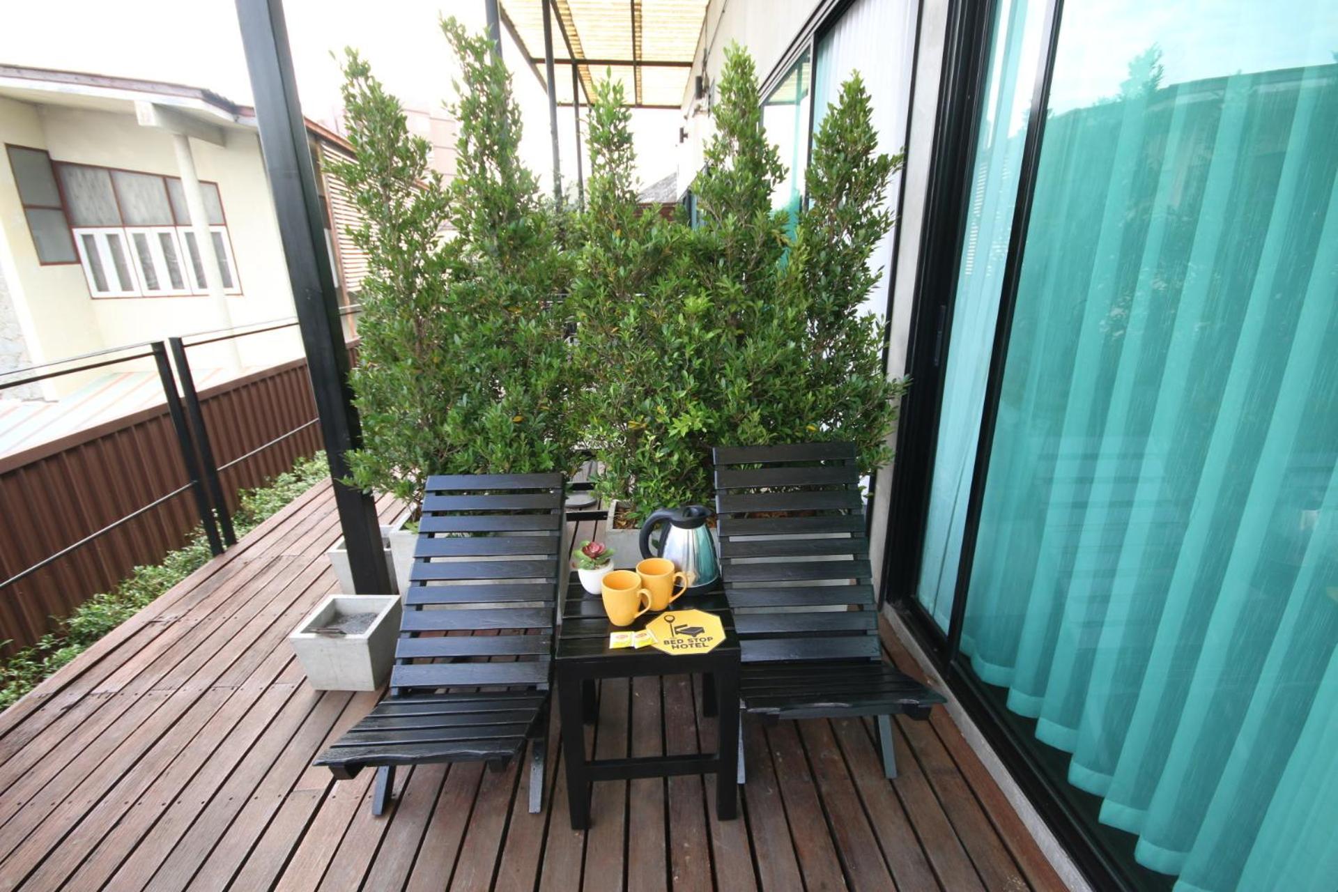 Double Room with Balcony - Photo 4