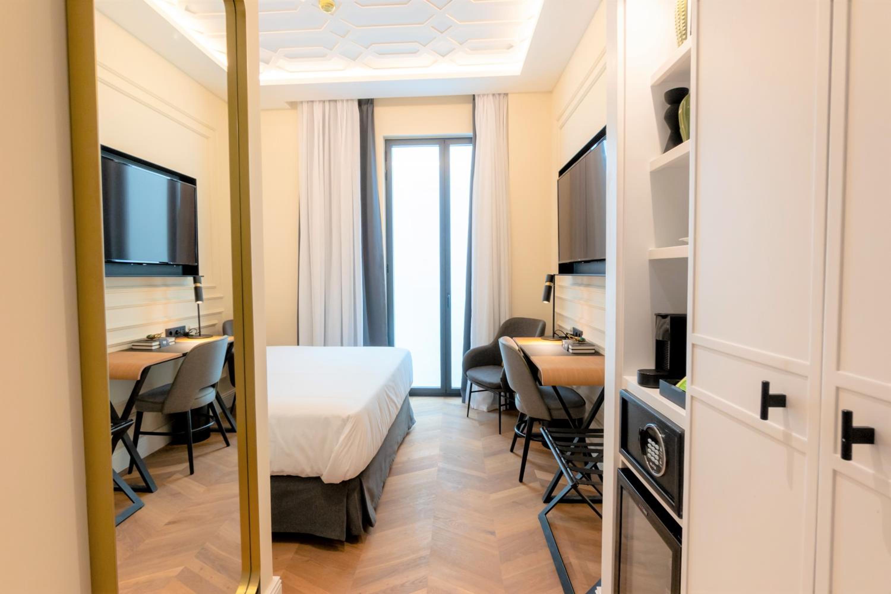 Superior Double Room - Photo 7
