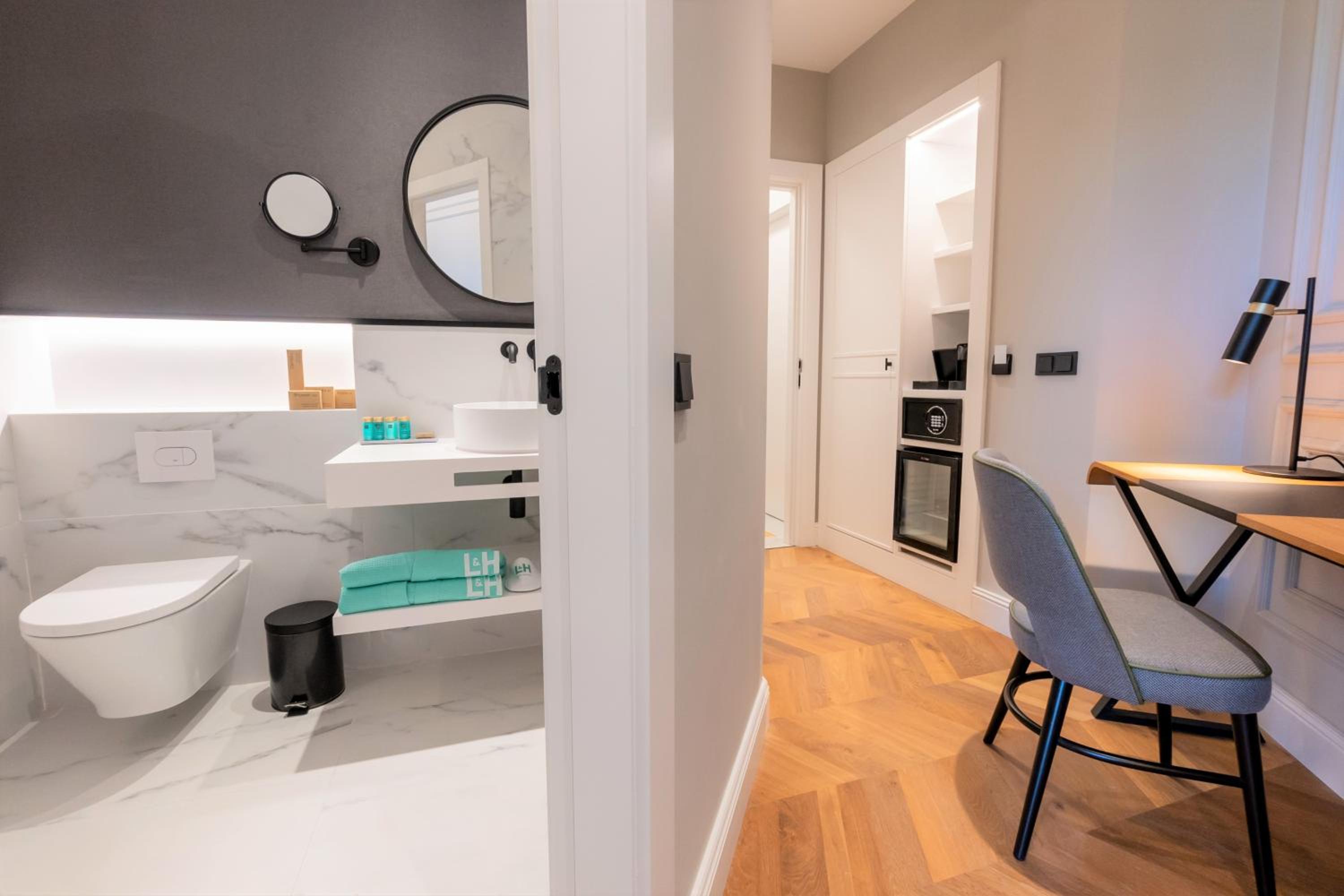 Junior Suite - Photo 6