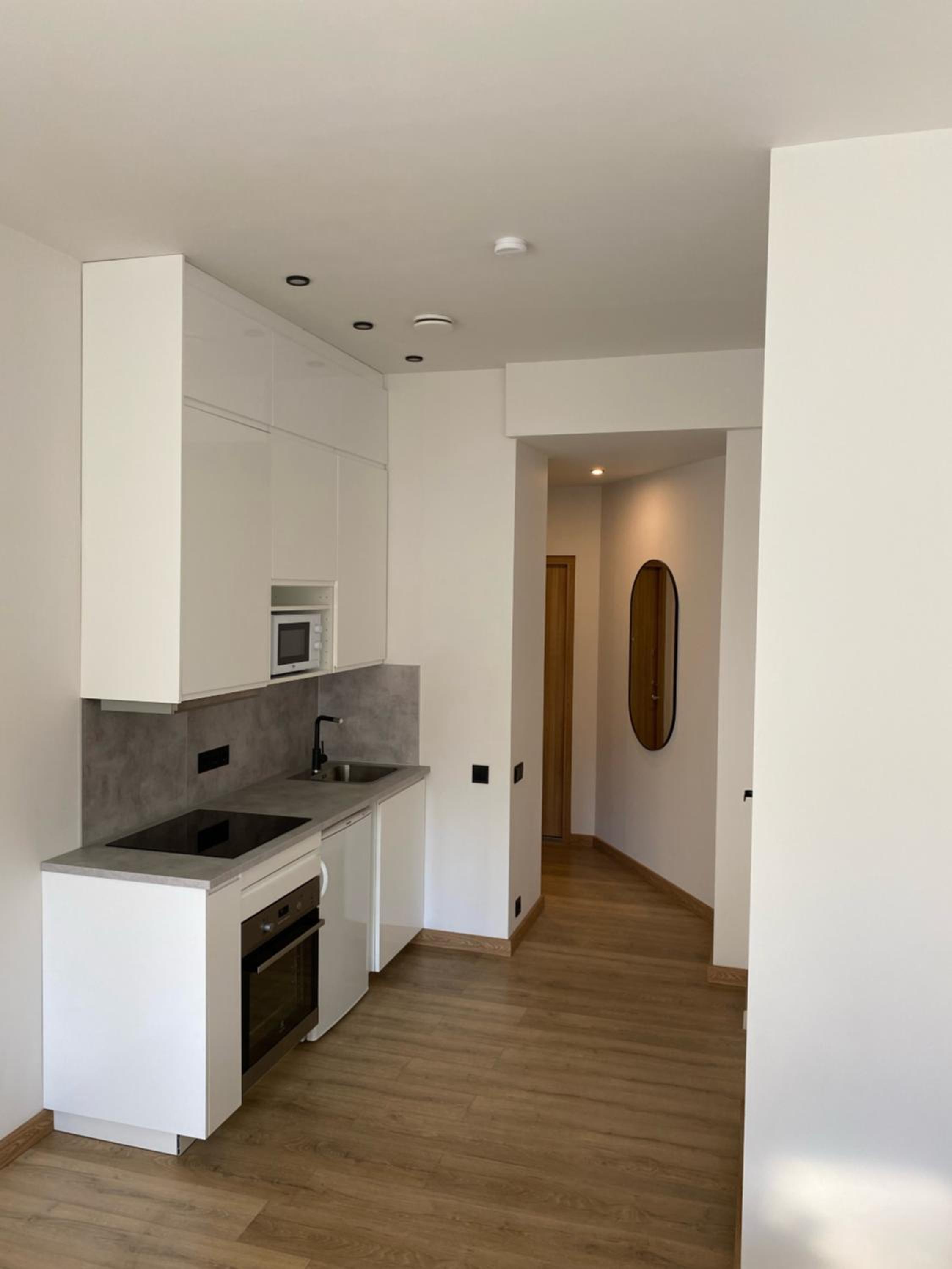 One-Bedroom Apartment - Photo 11