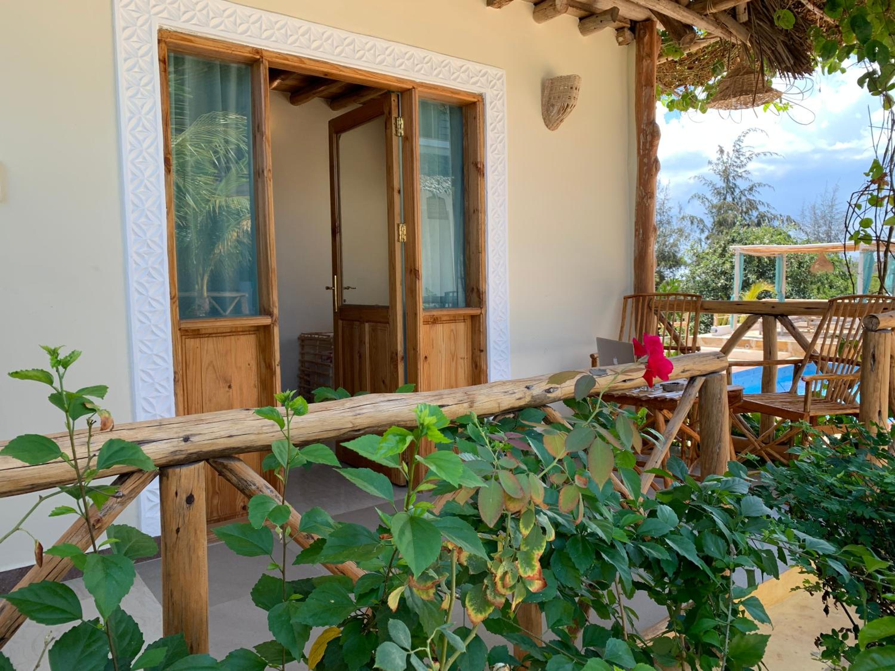 Deluxe Bungalow photo 1