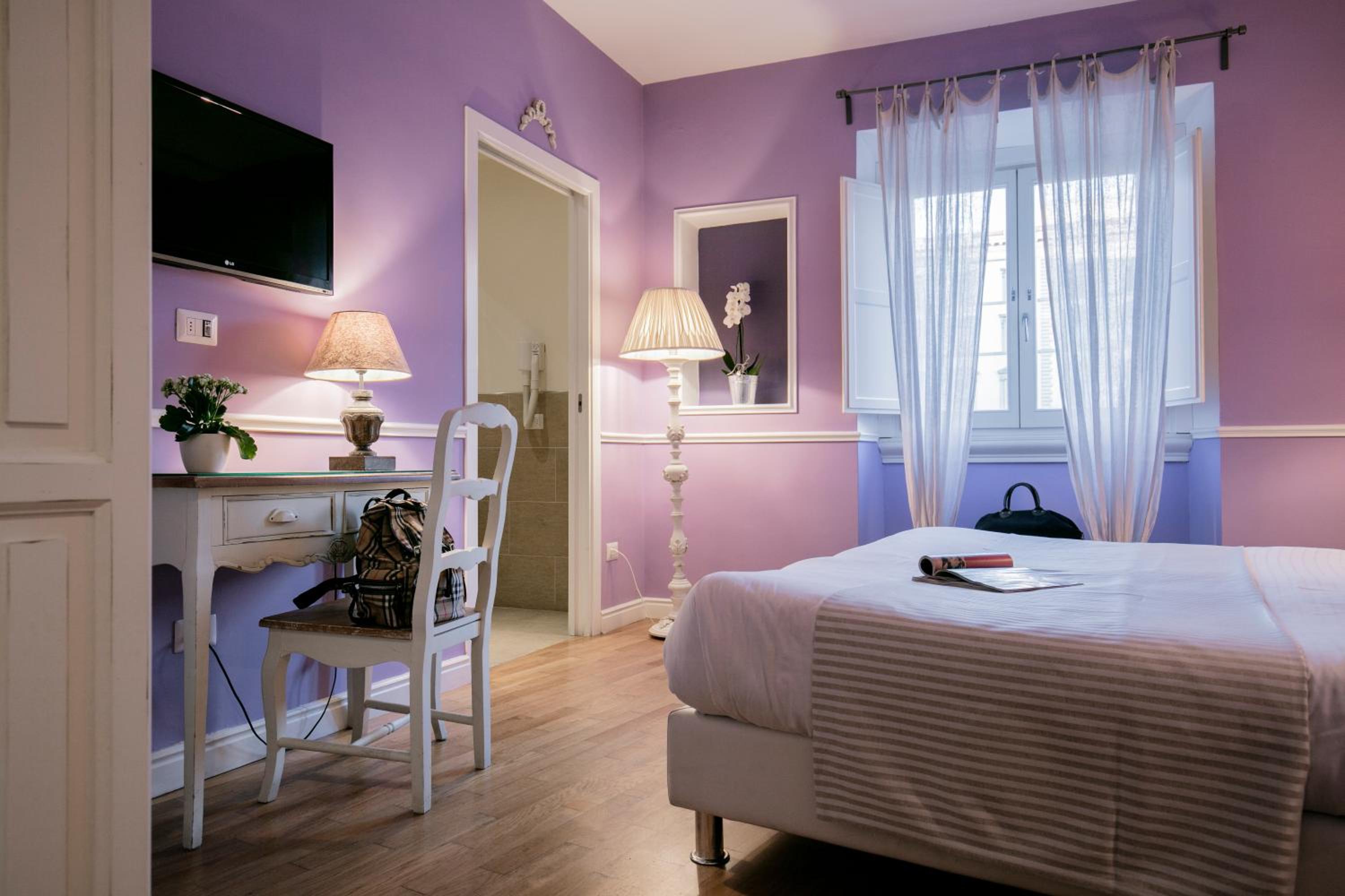 Deluxe Double Or Twin Room With City View photo 3
