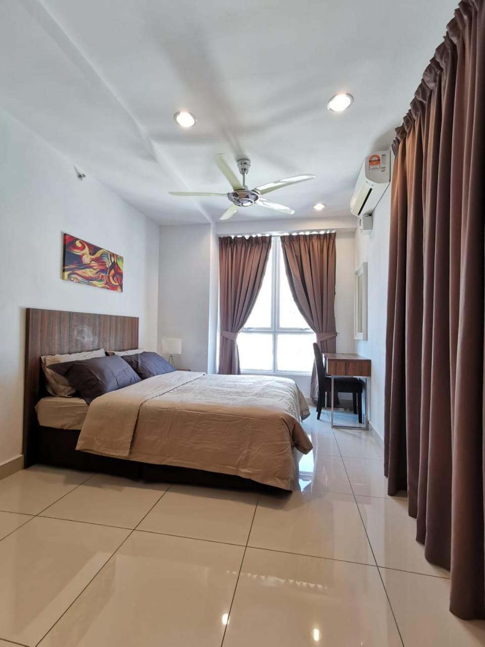 Studio Apartment - Photo 3