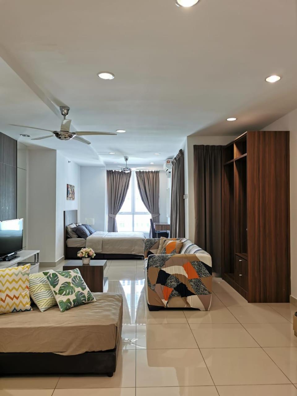 Studio Apartment - Photo 6