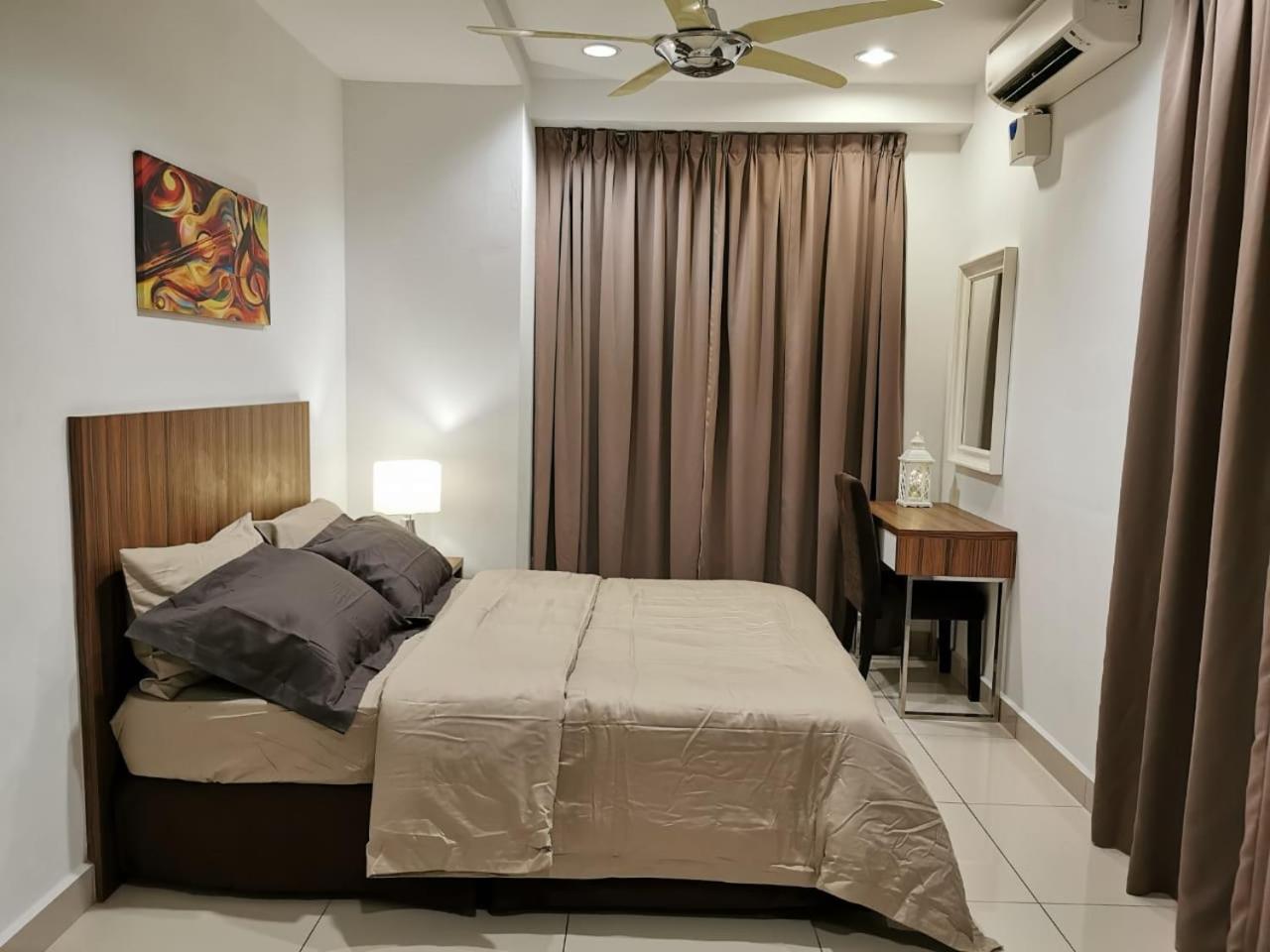 Studio Apartment - Photo 8