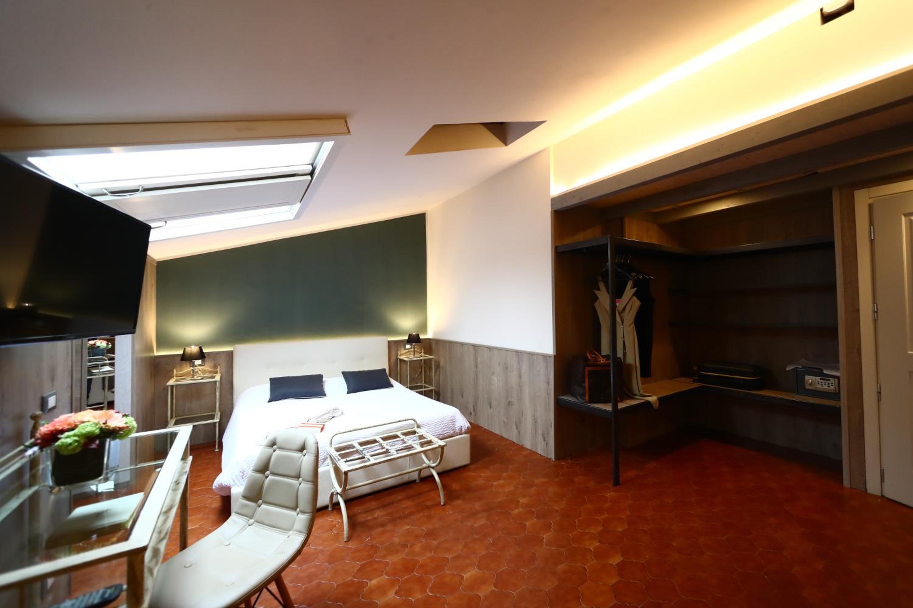Junior Suite - Photo 2