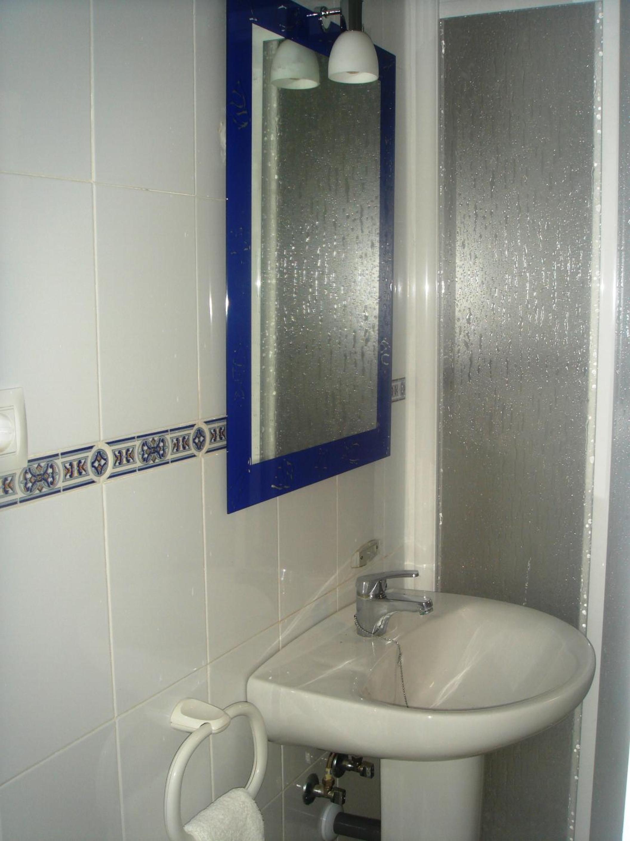 One-Bedroom Apartment with Balcony photo 3