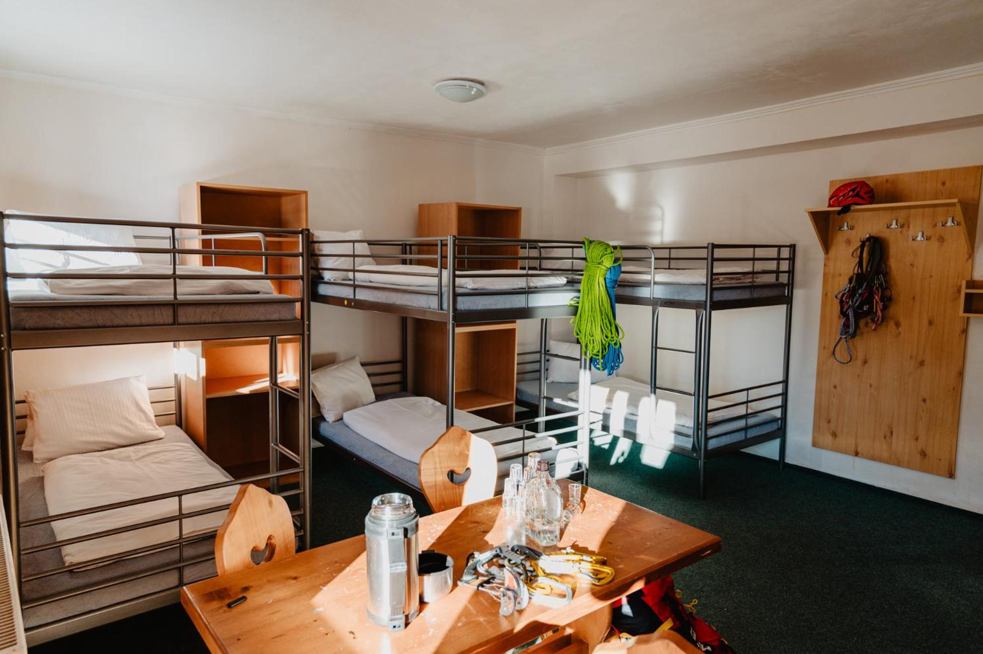 Single Bed in Dormitory Room photo 3