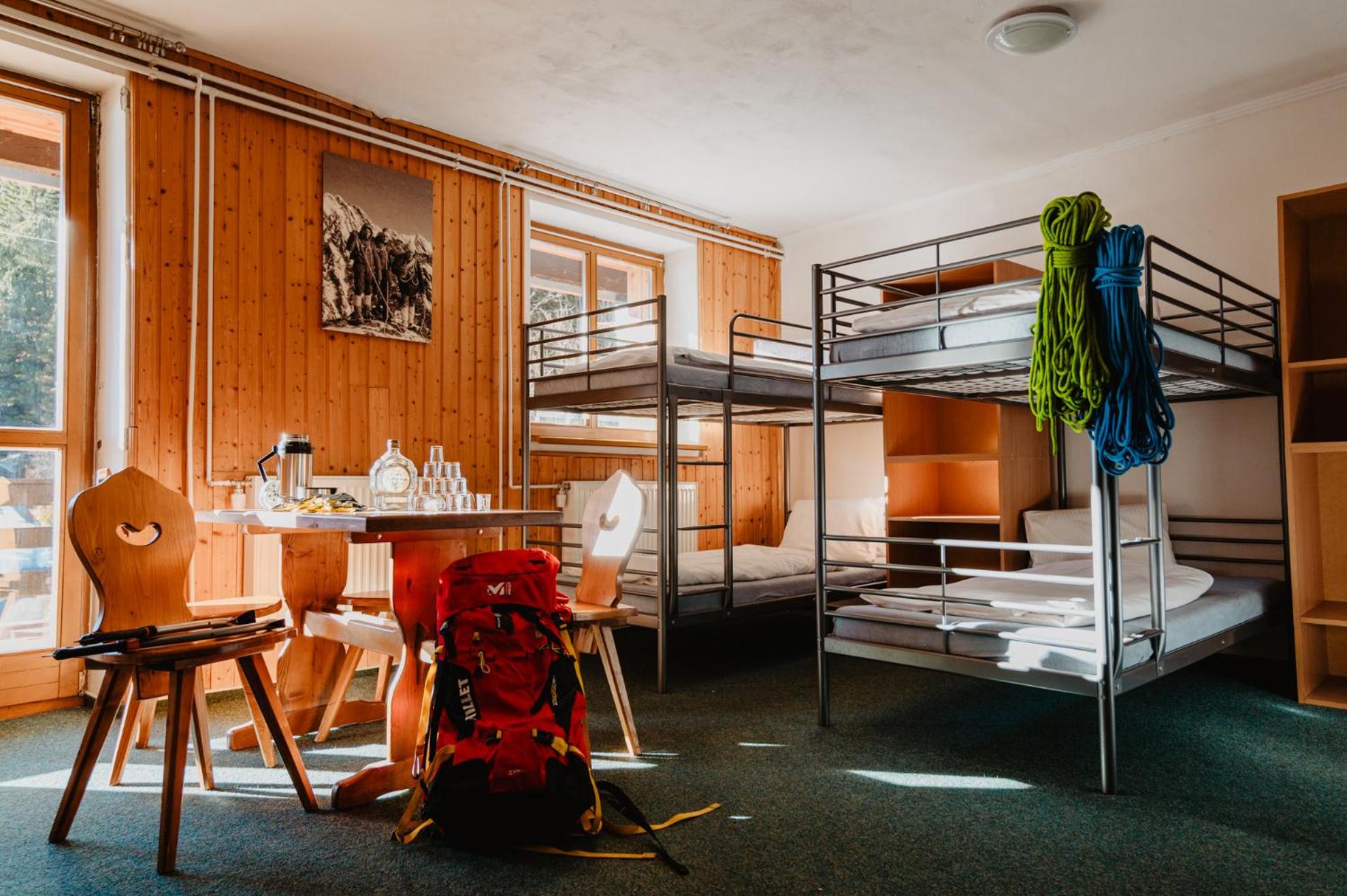 Single Bed in Dormitory Room photo 1