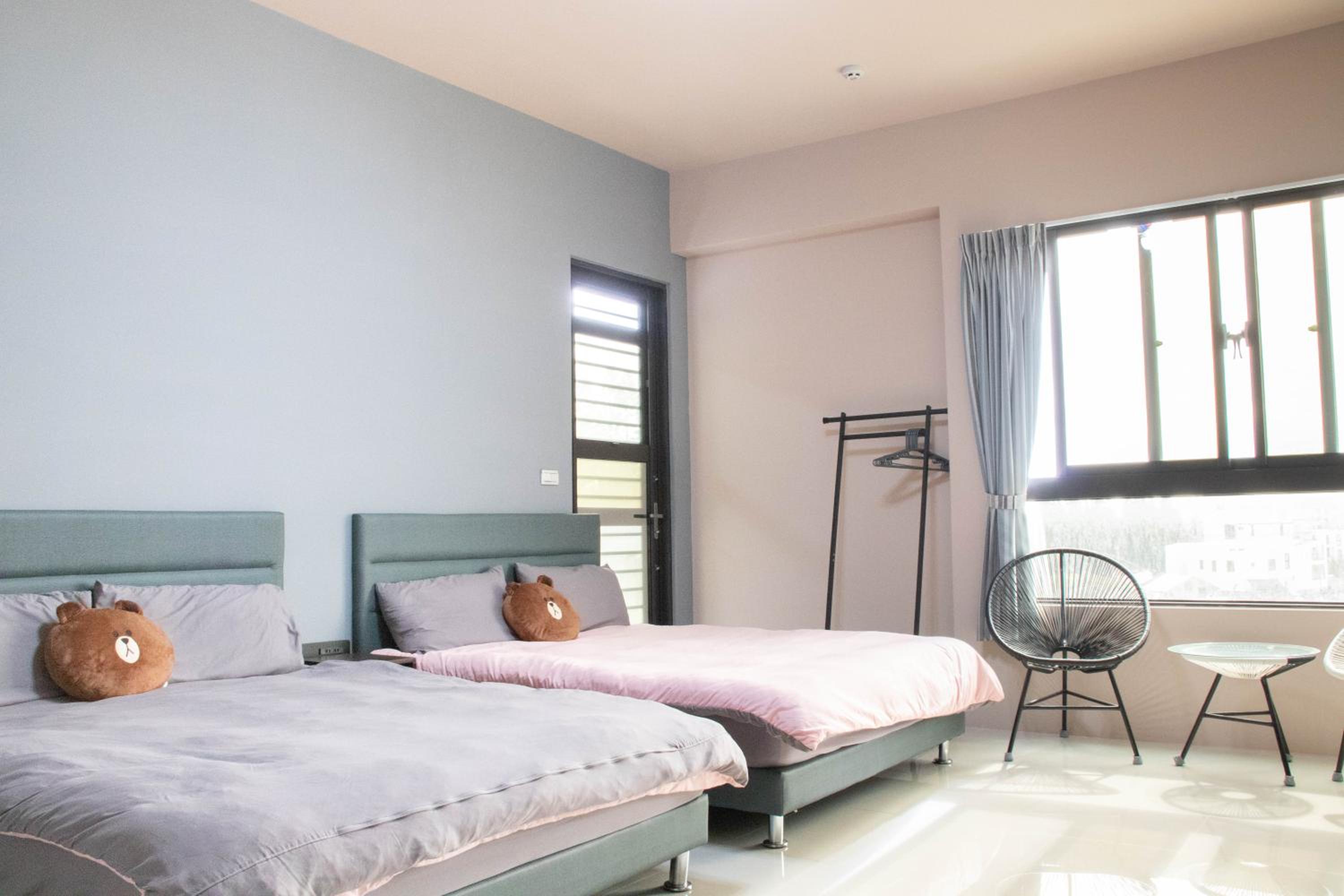 Quadruple Room with Private Bathroom photo 2