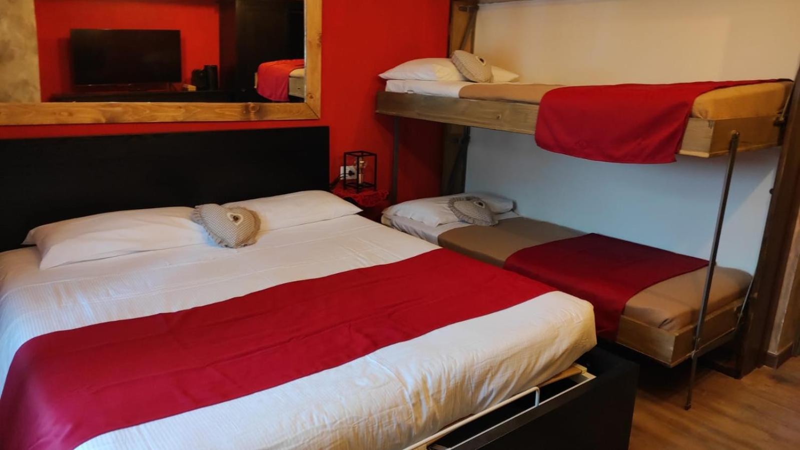 Standard Quadruple Room