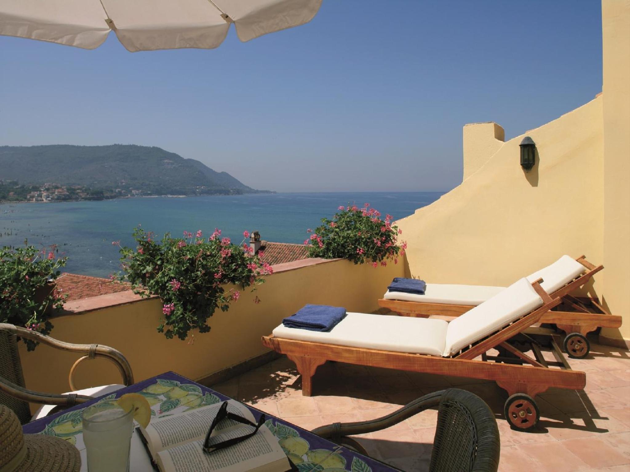 Suite with Terrace photo 2