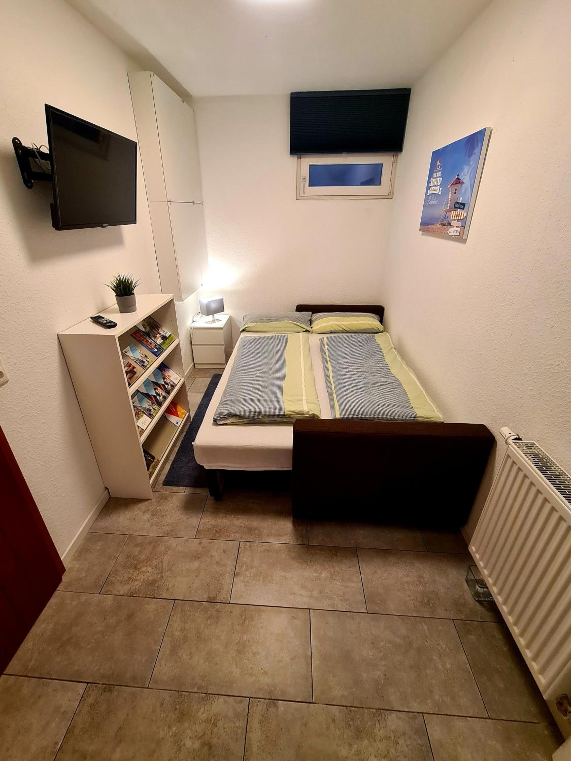 Three-Bedroom Apartment - Photo 15