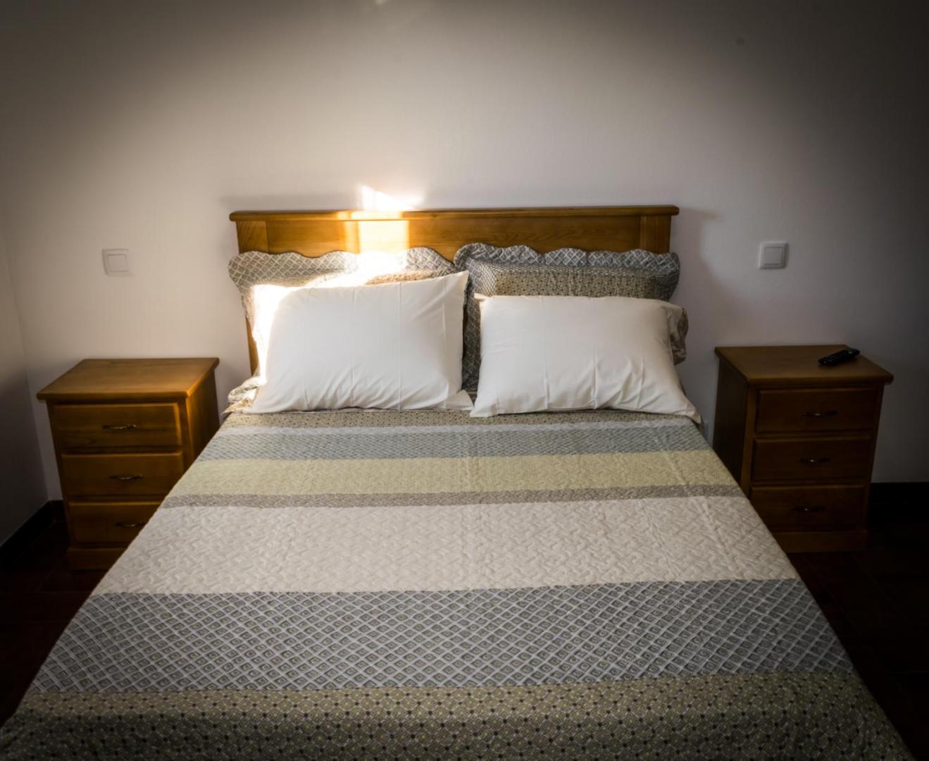Deluxe Double Room with Balcony - Photo 5