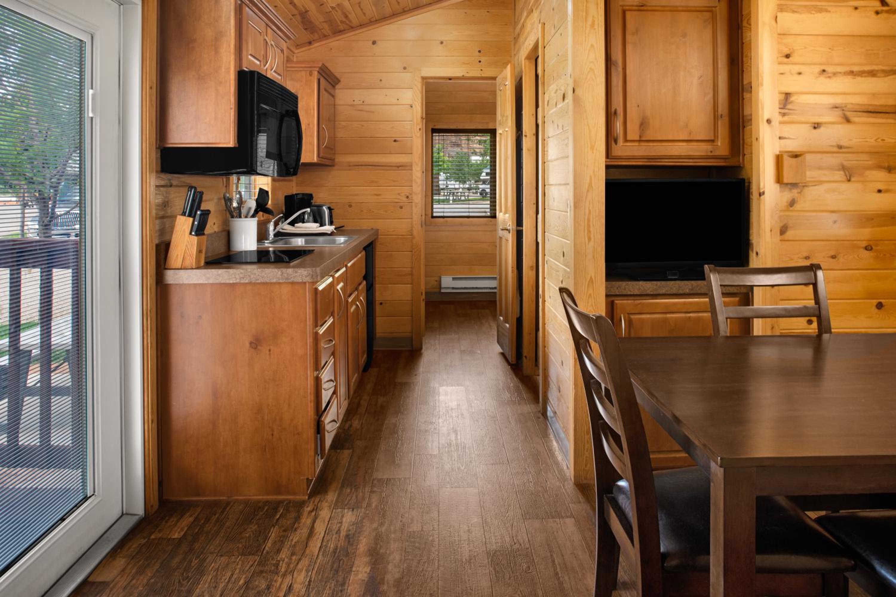 Premium Cottage Rental 2 Bedroom photo 3