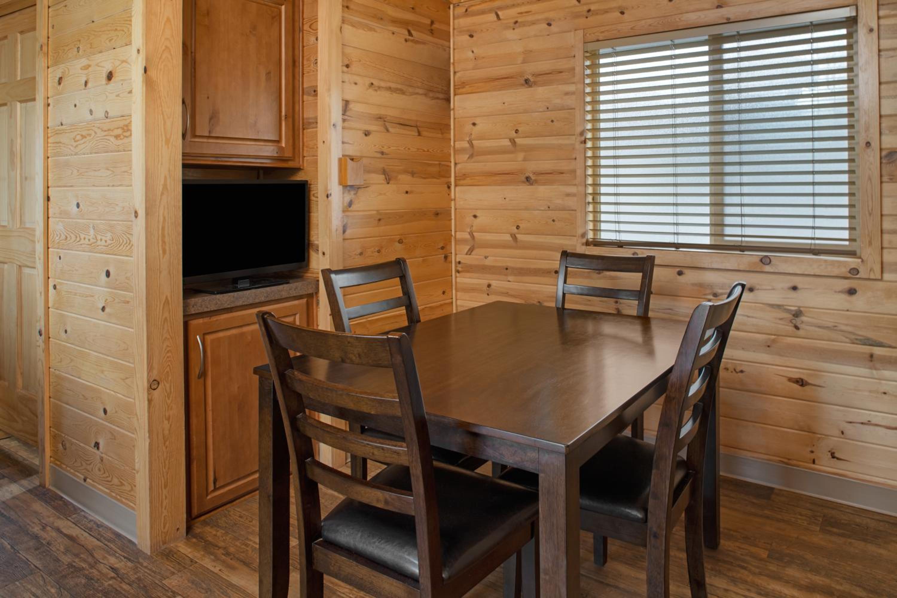 Premium Cottage Rental 2 Bedroom photo 2