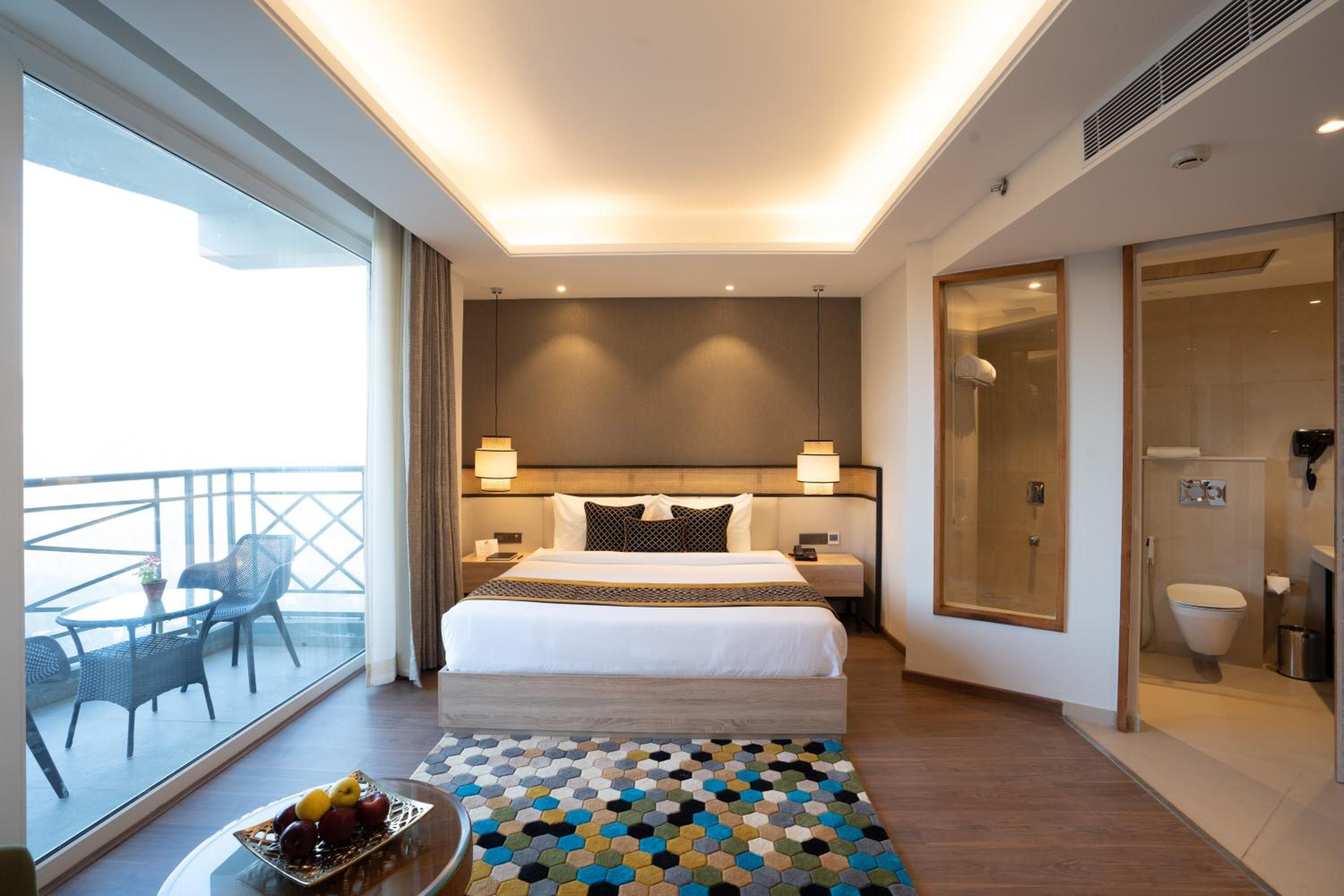 Panoramic (Balcony with View) - Photo 1