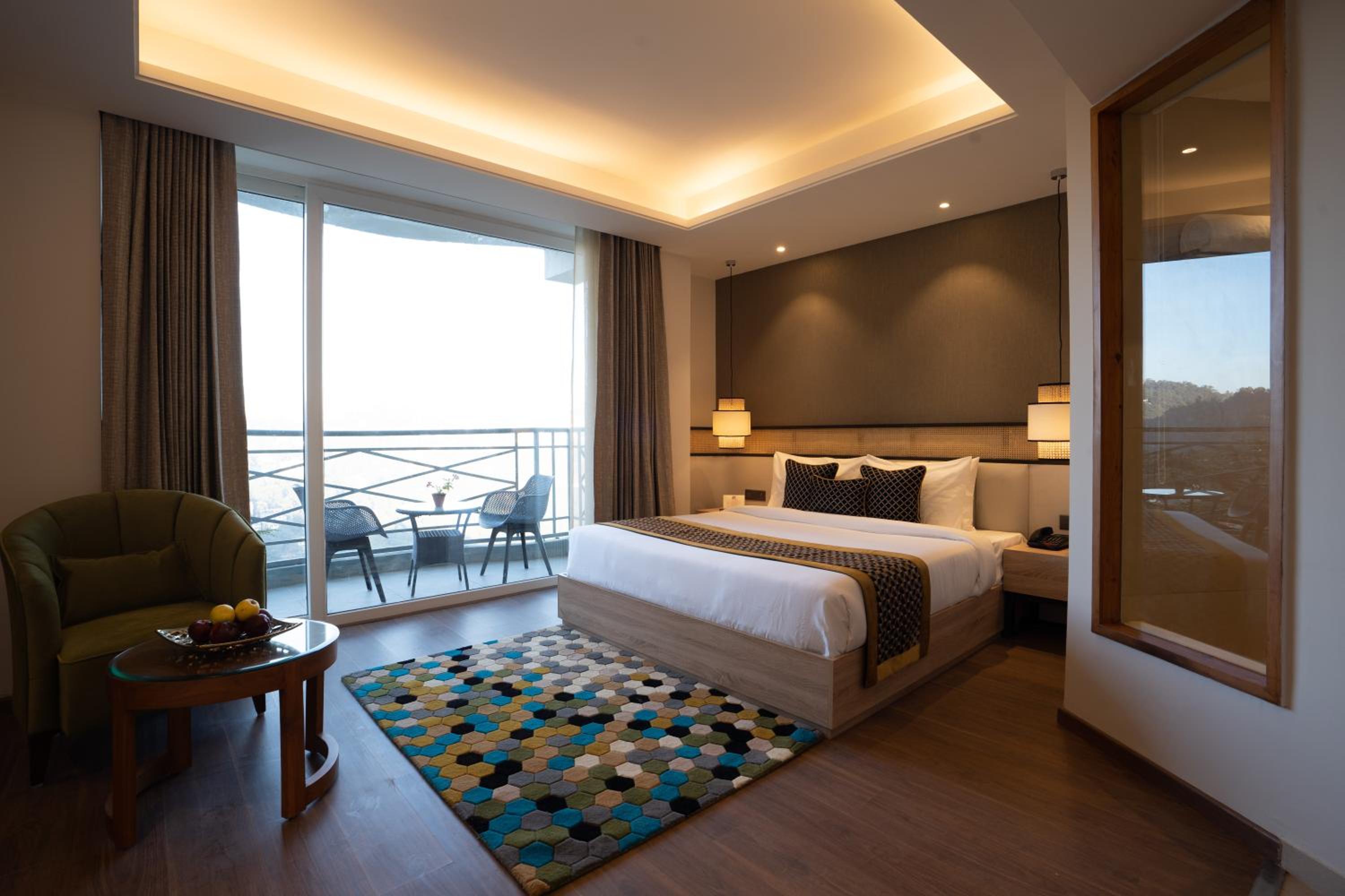Panoramic (Balcony with View) - Photo 4