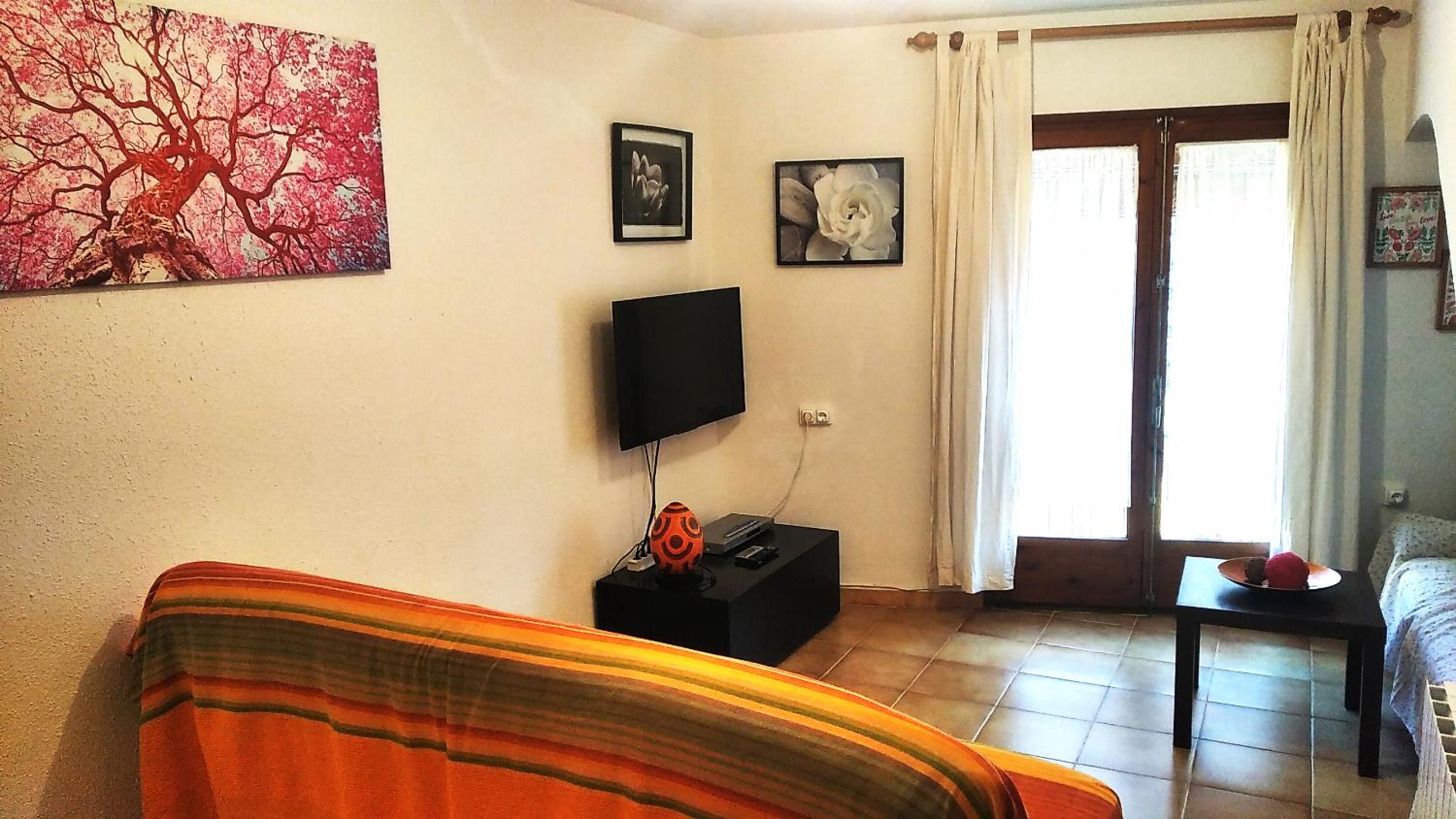 Apartment with Balcony photo 2