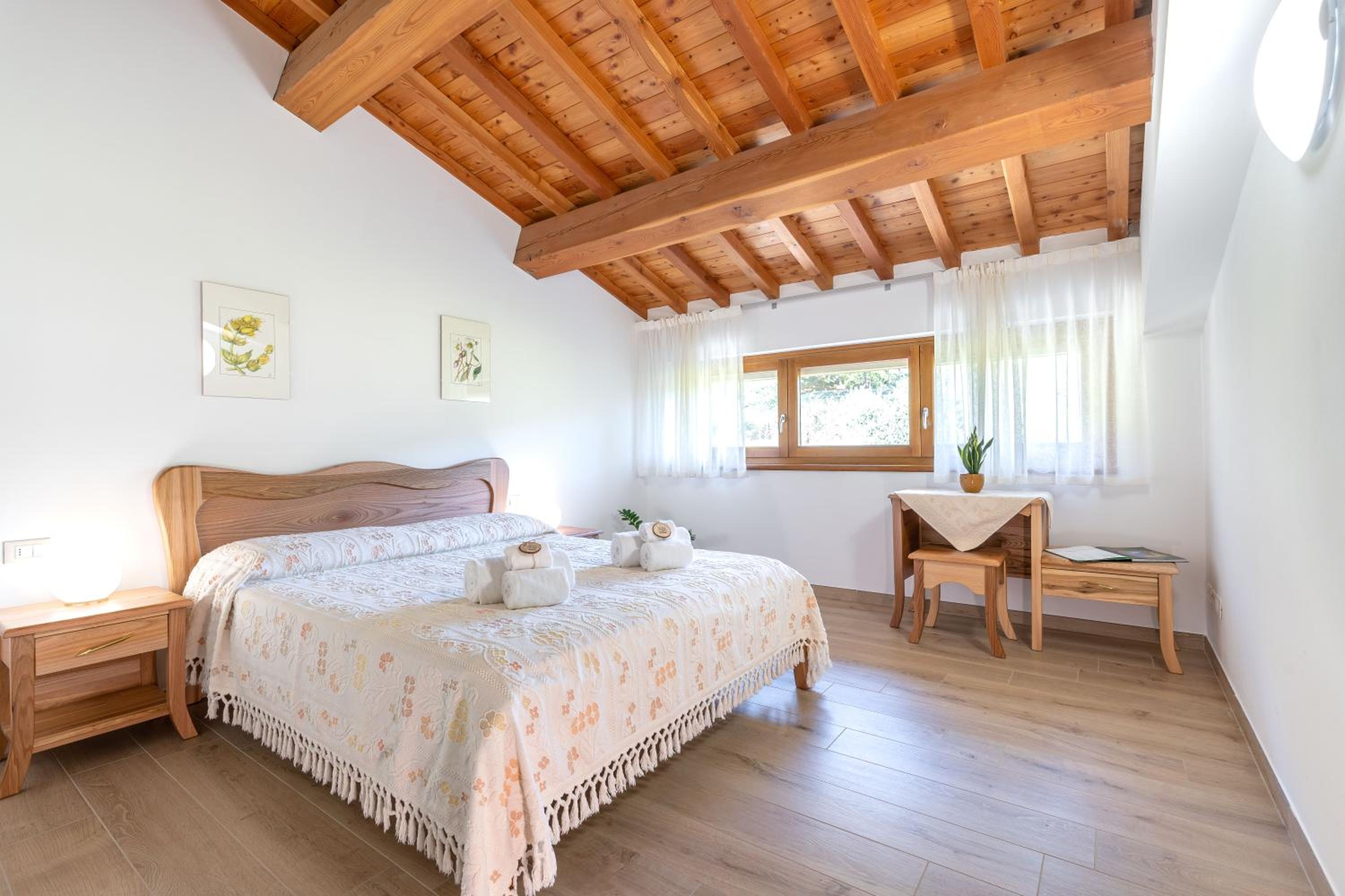 Double Room with Garden View - Photo 5