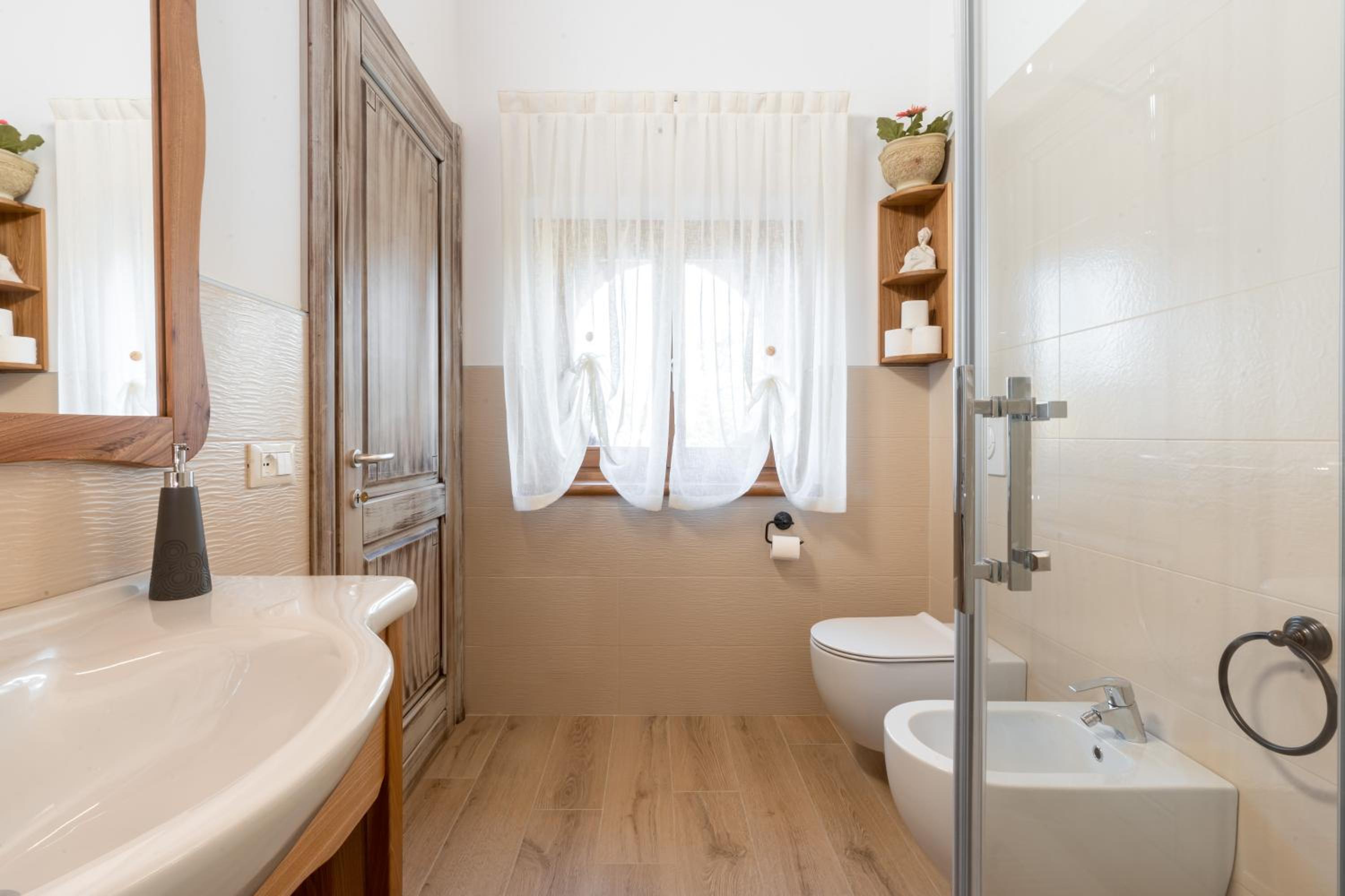Double Room with Garden View - Photo 14